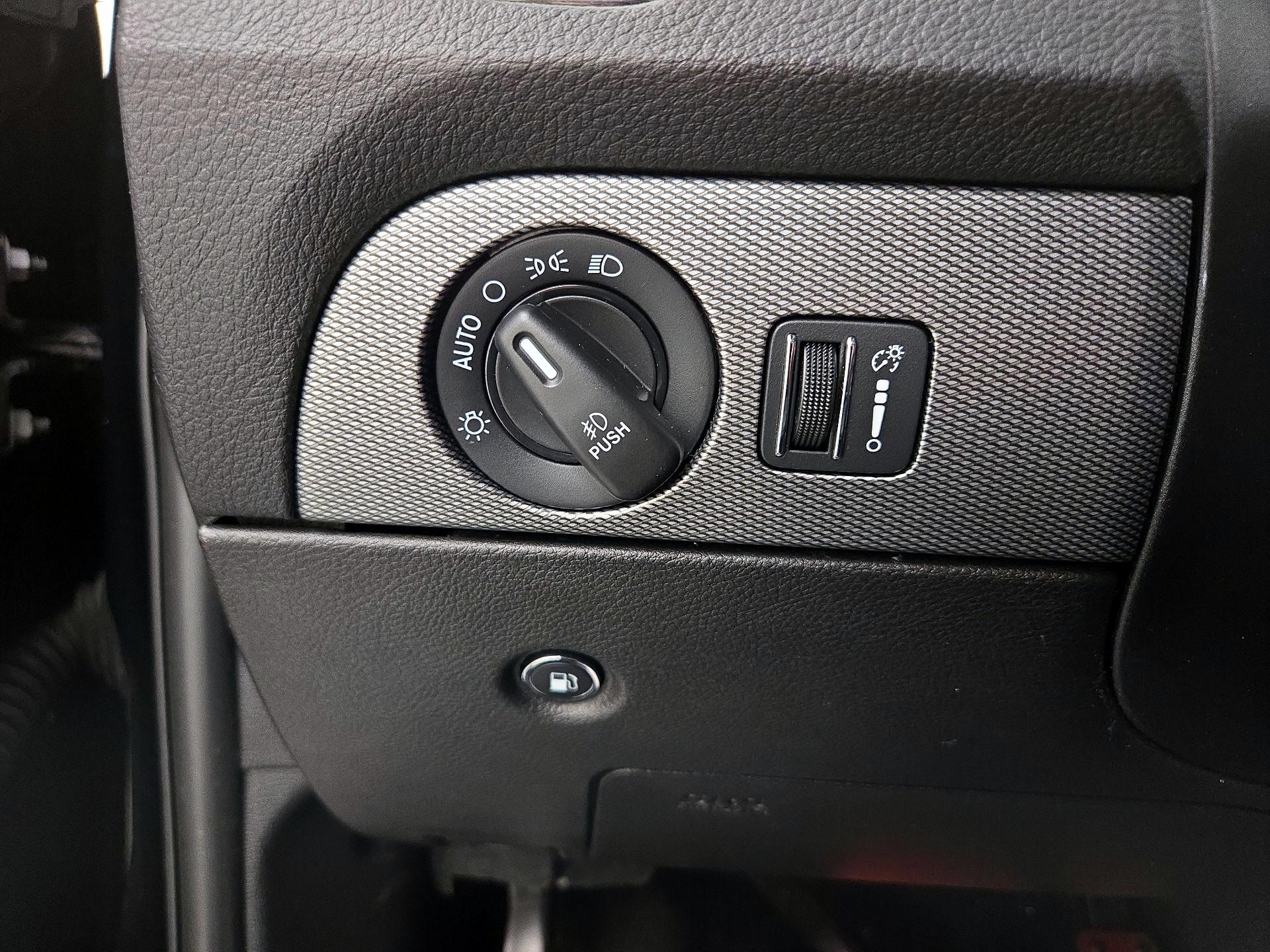 Thumbnail: 2019 Dodge Durango - 13