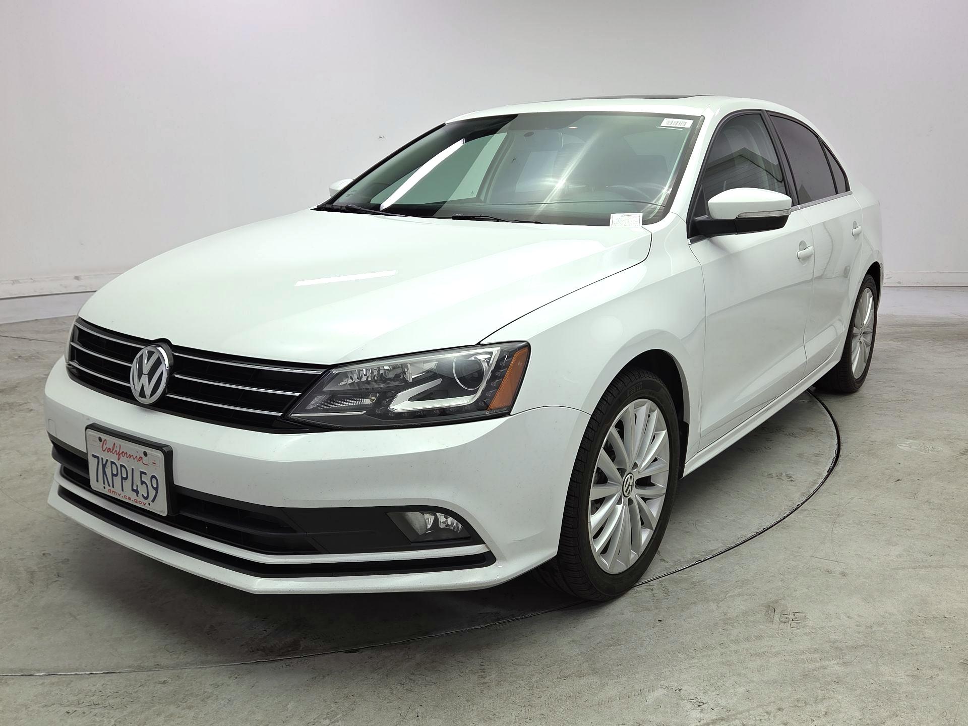 Thumbnail: 2015 Volkswagen Jetta - 3