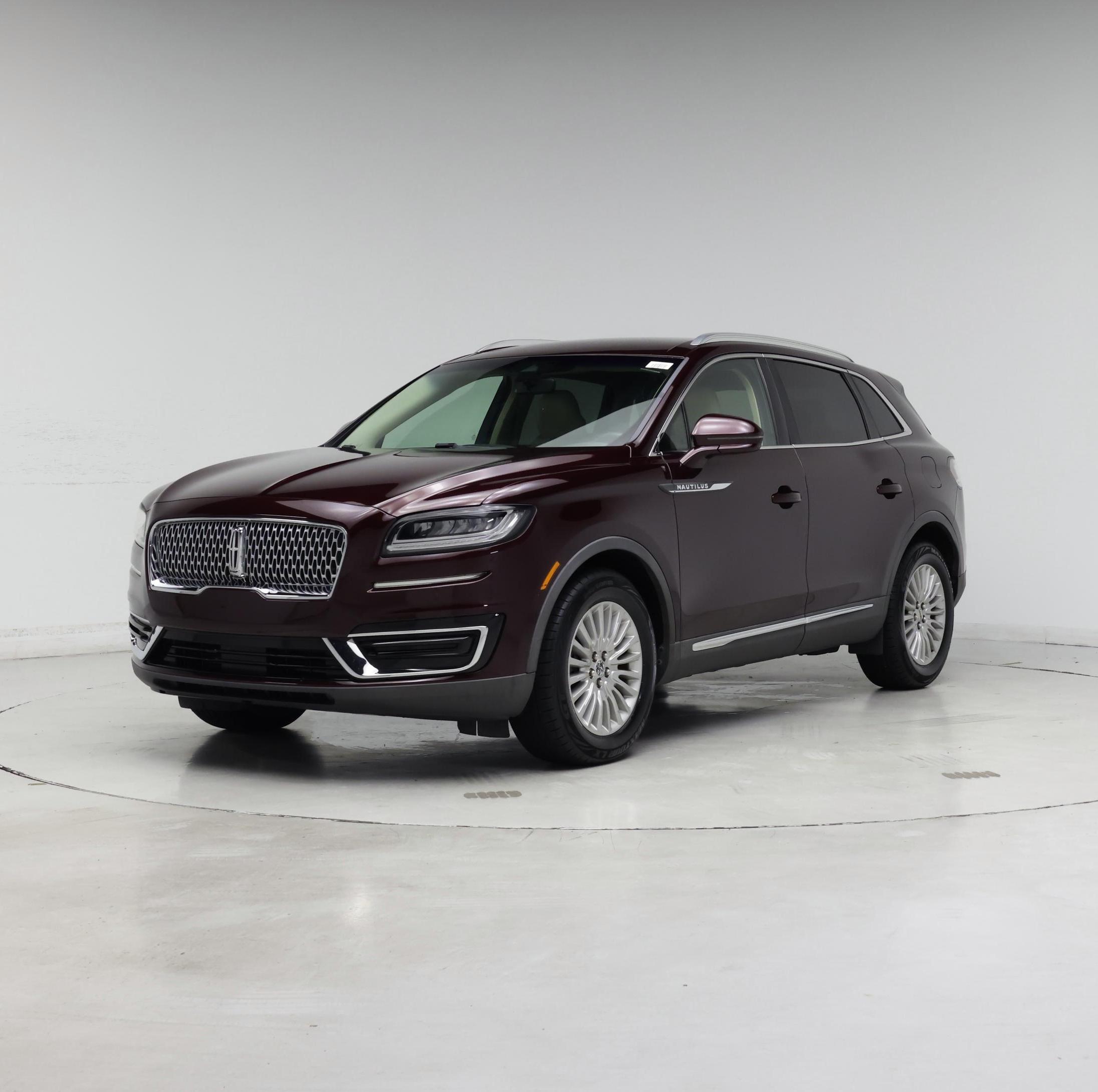Thumbnail: 2019 Lincoln Nautilus - 4