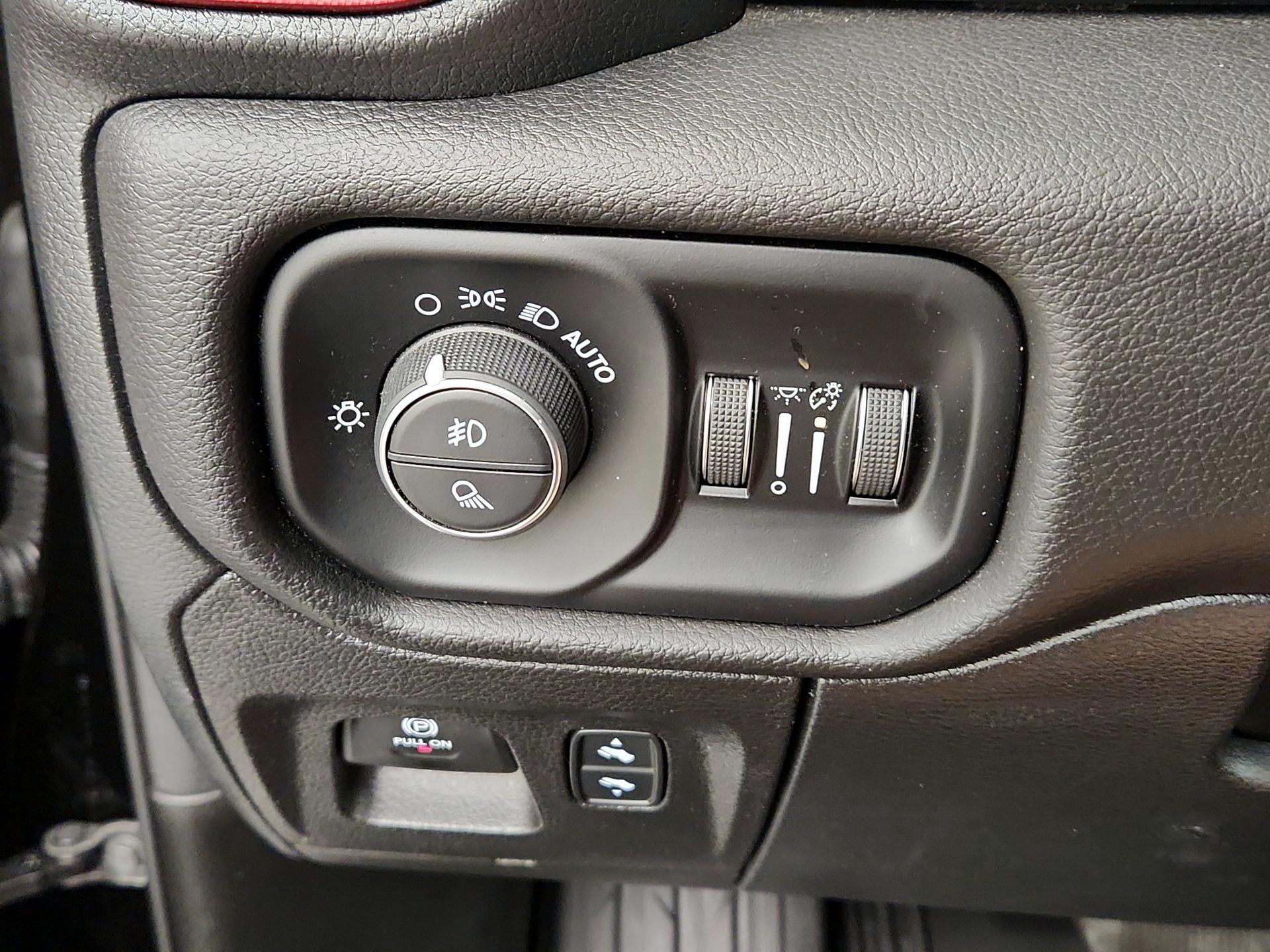 Thumbnail: 2025 RAM 1500 - 13