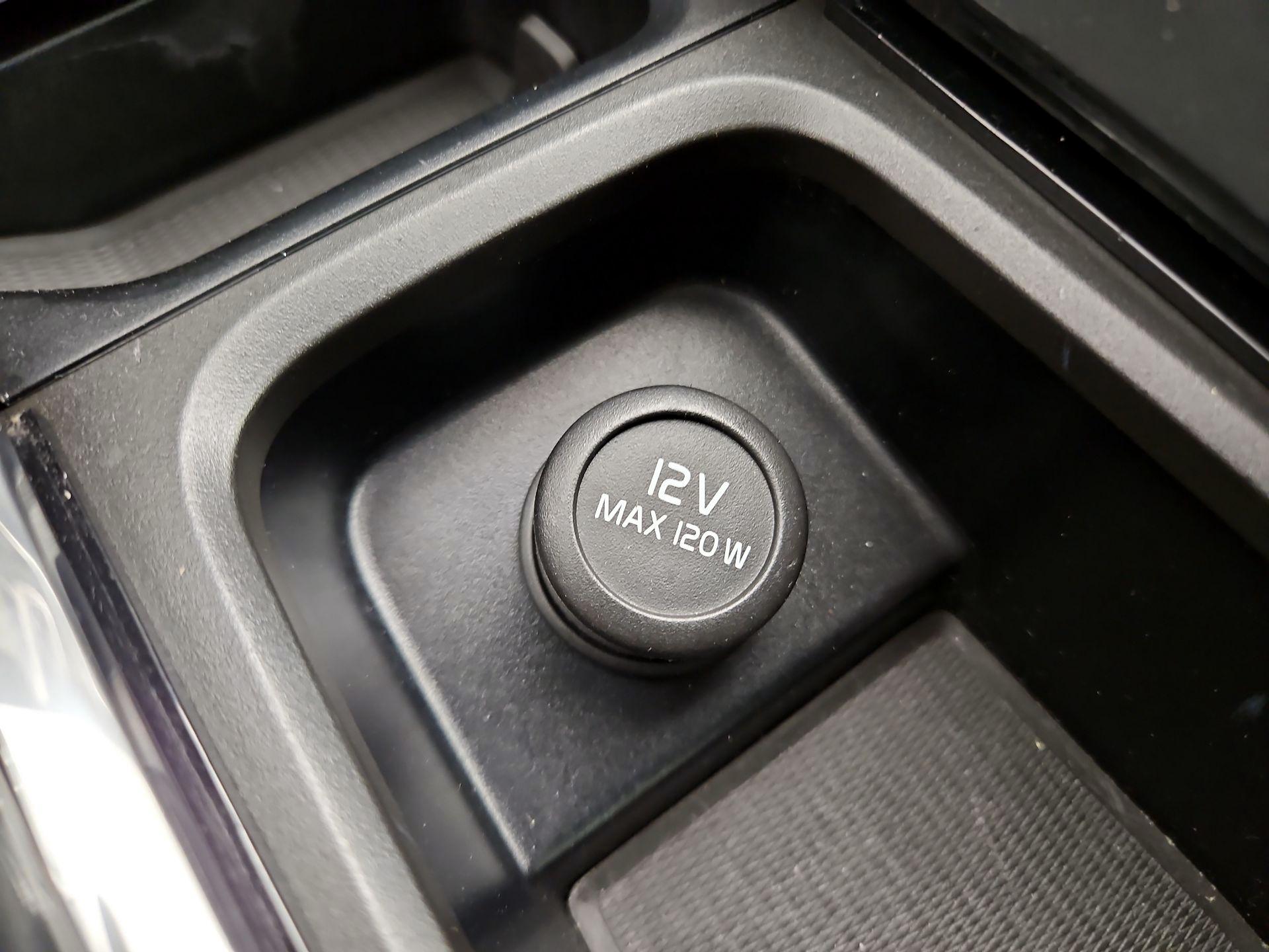 Thumbnail: 2019 Volvo XC60 - 19