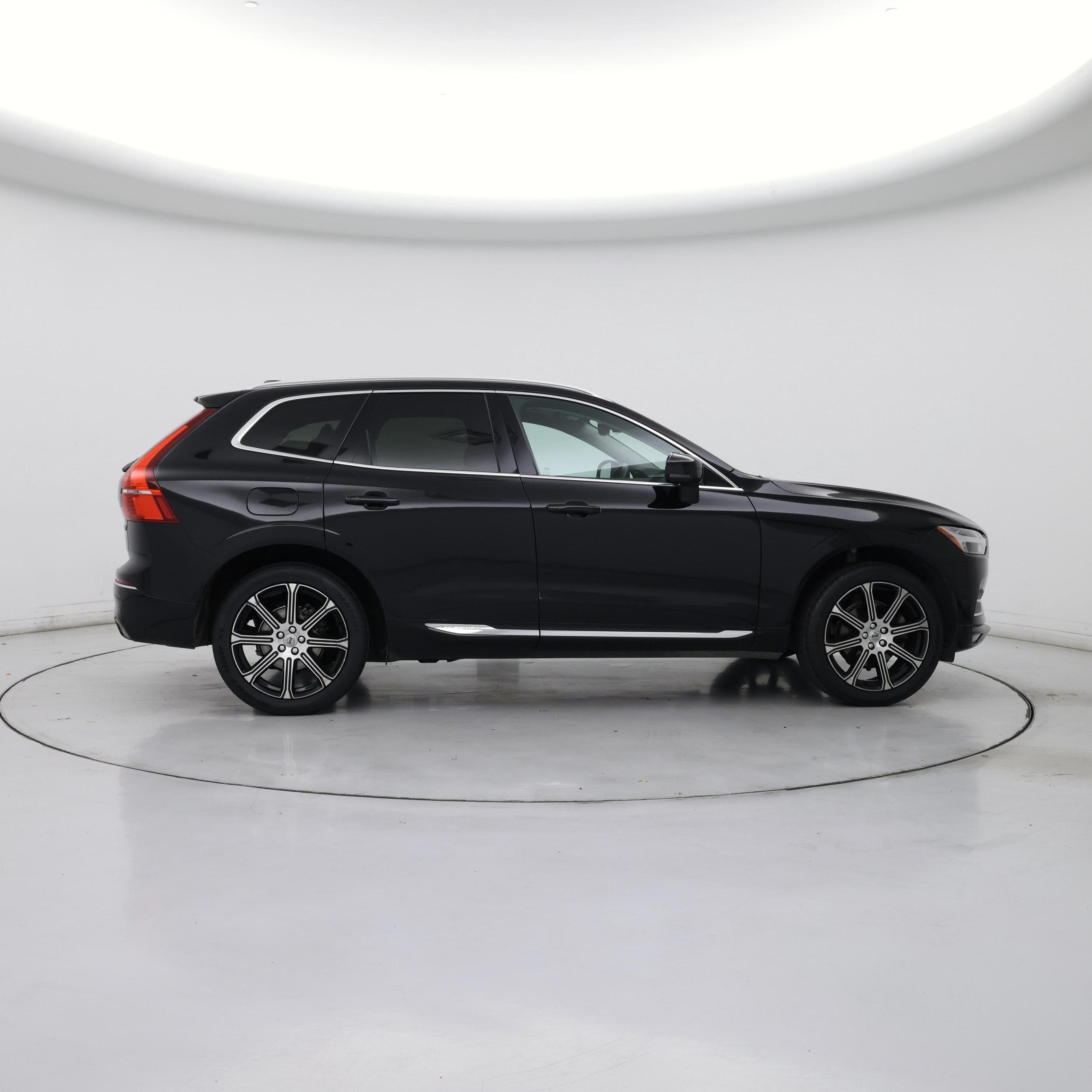 Thumbnail: 2019 Volvo XC60 - 7