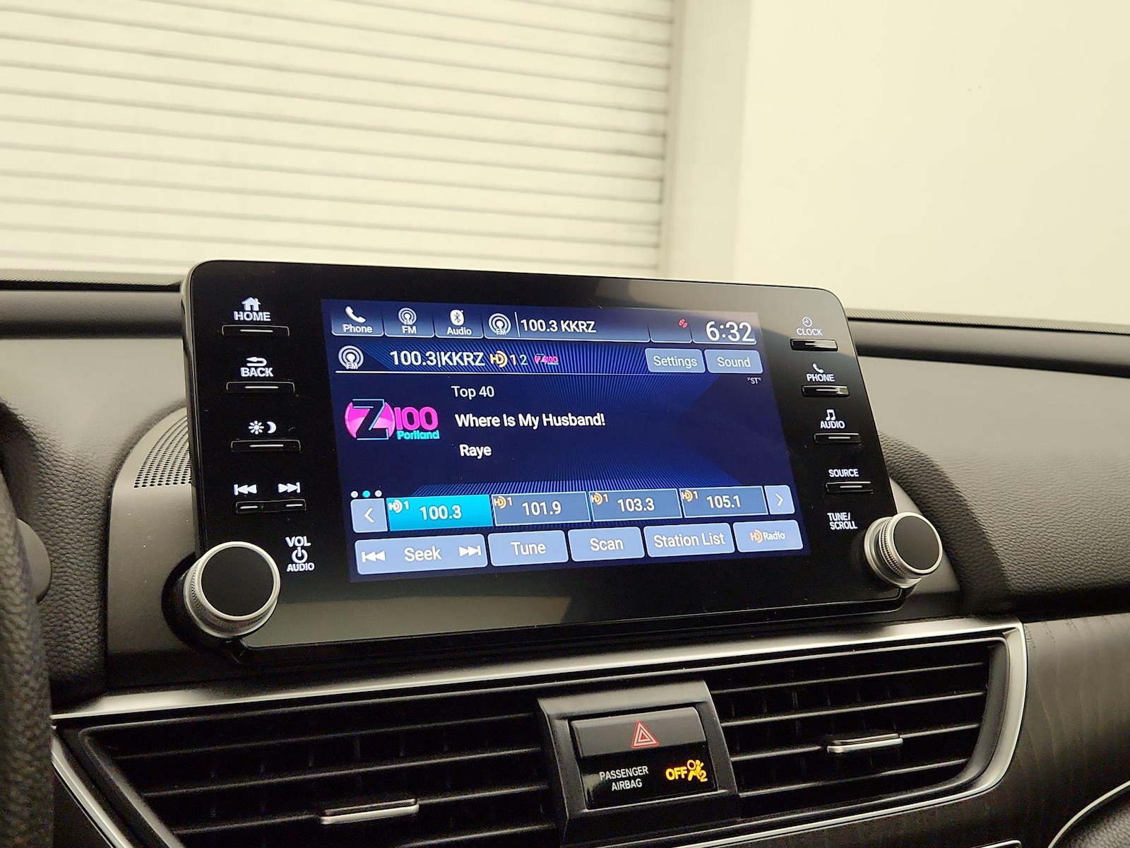 2020 Honda Accord Hybrid EX - Photo 16