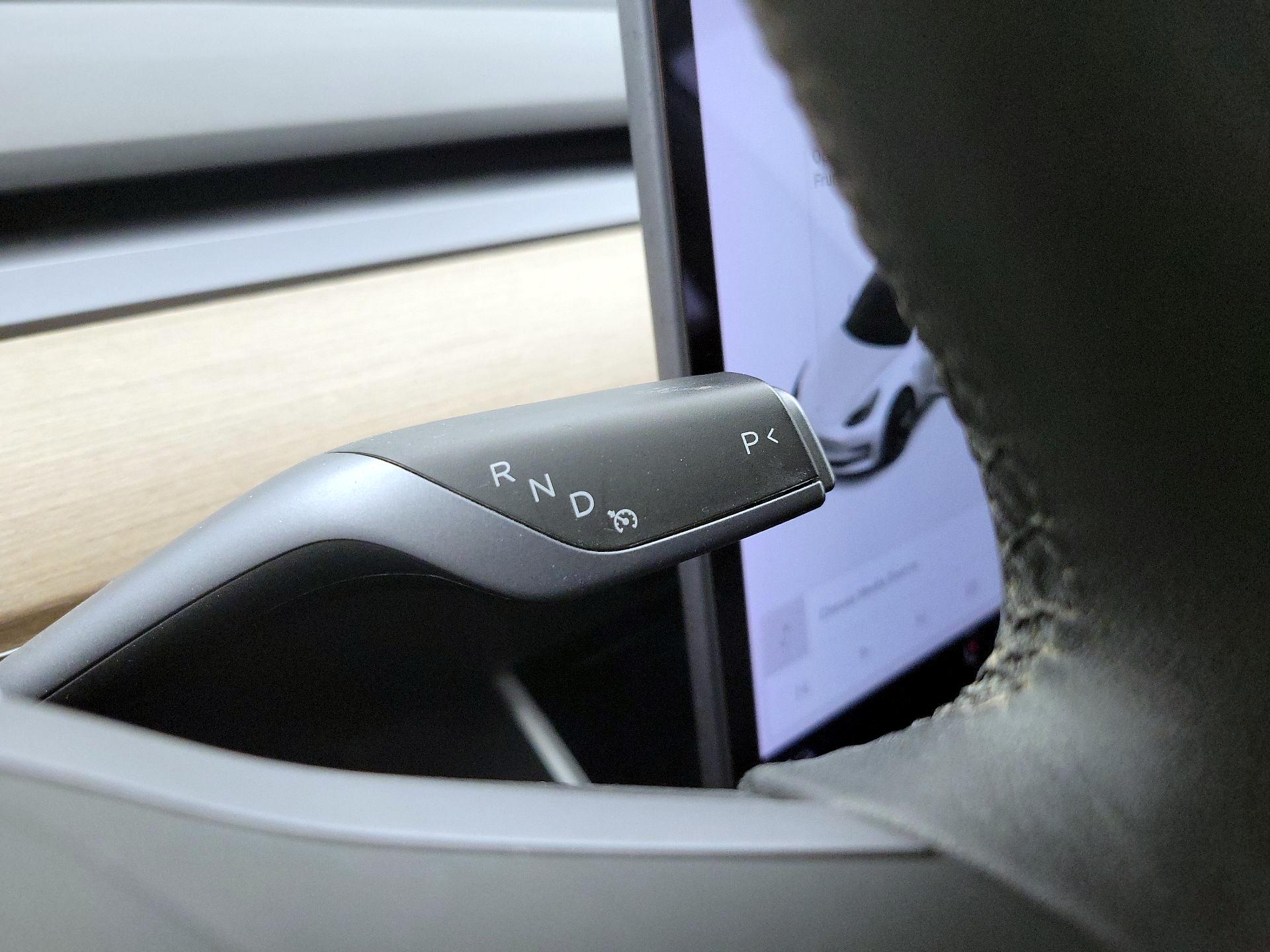 Thumbnail: 2020 Tesla Model 3 - 17