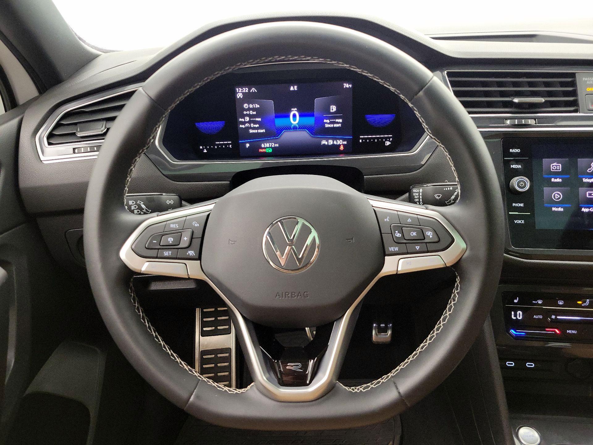Thumbnail: 2023 Volkswagen Tiguan - 10
