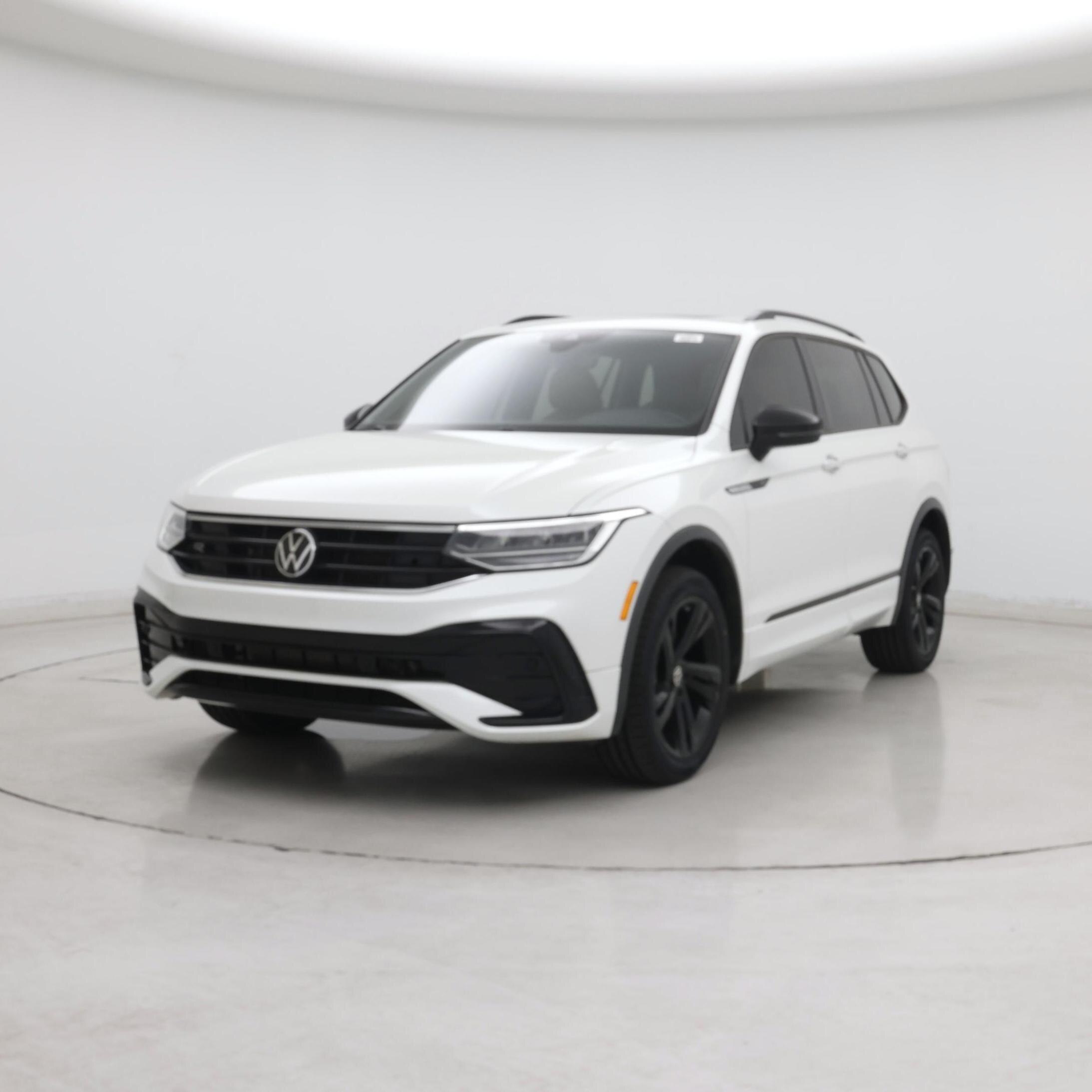 Thumbnail: 2023 Volkswagen Tiguan - 4