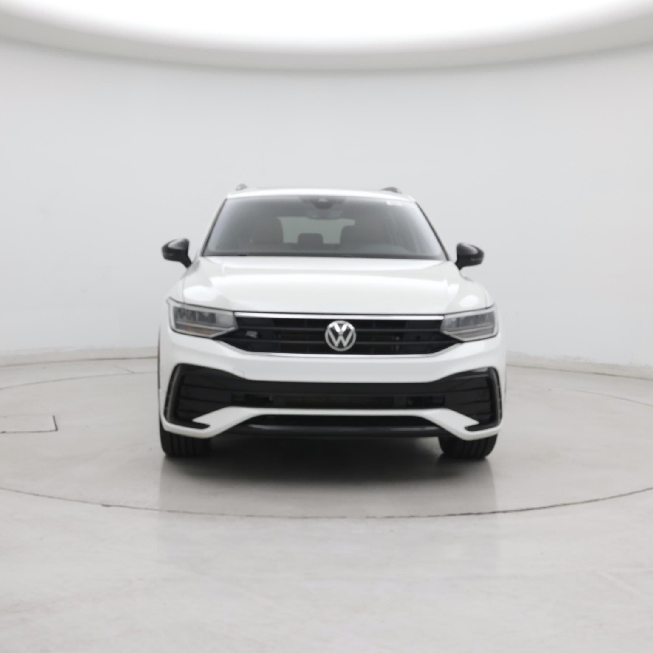 Thumbnail: 2023 Volkswagen Tiguan - 5