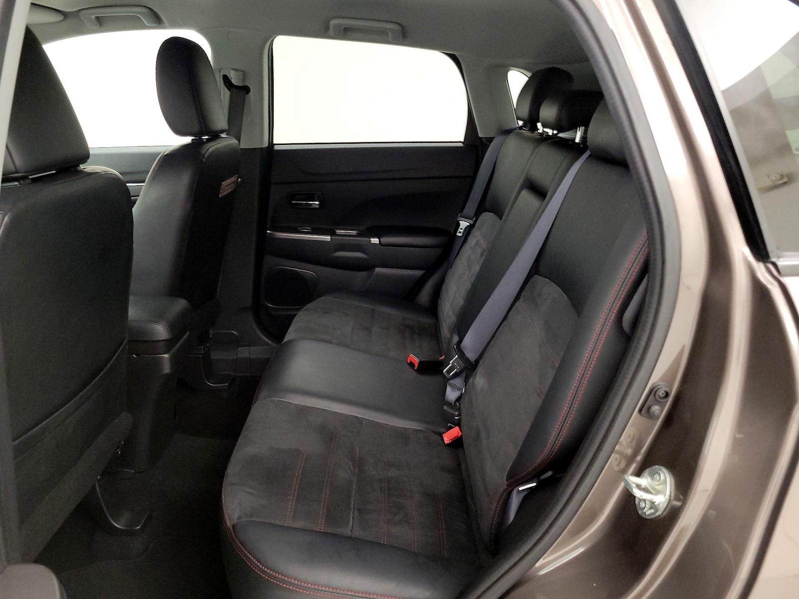 2018 Mitsubishi Outlander Sport SE - Photo 19