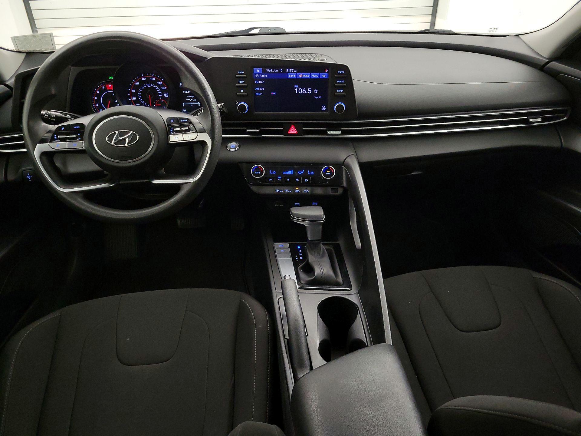 Thumbnail: 2022 Hyundai Elantra - 9