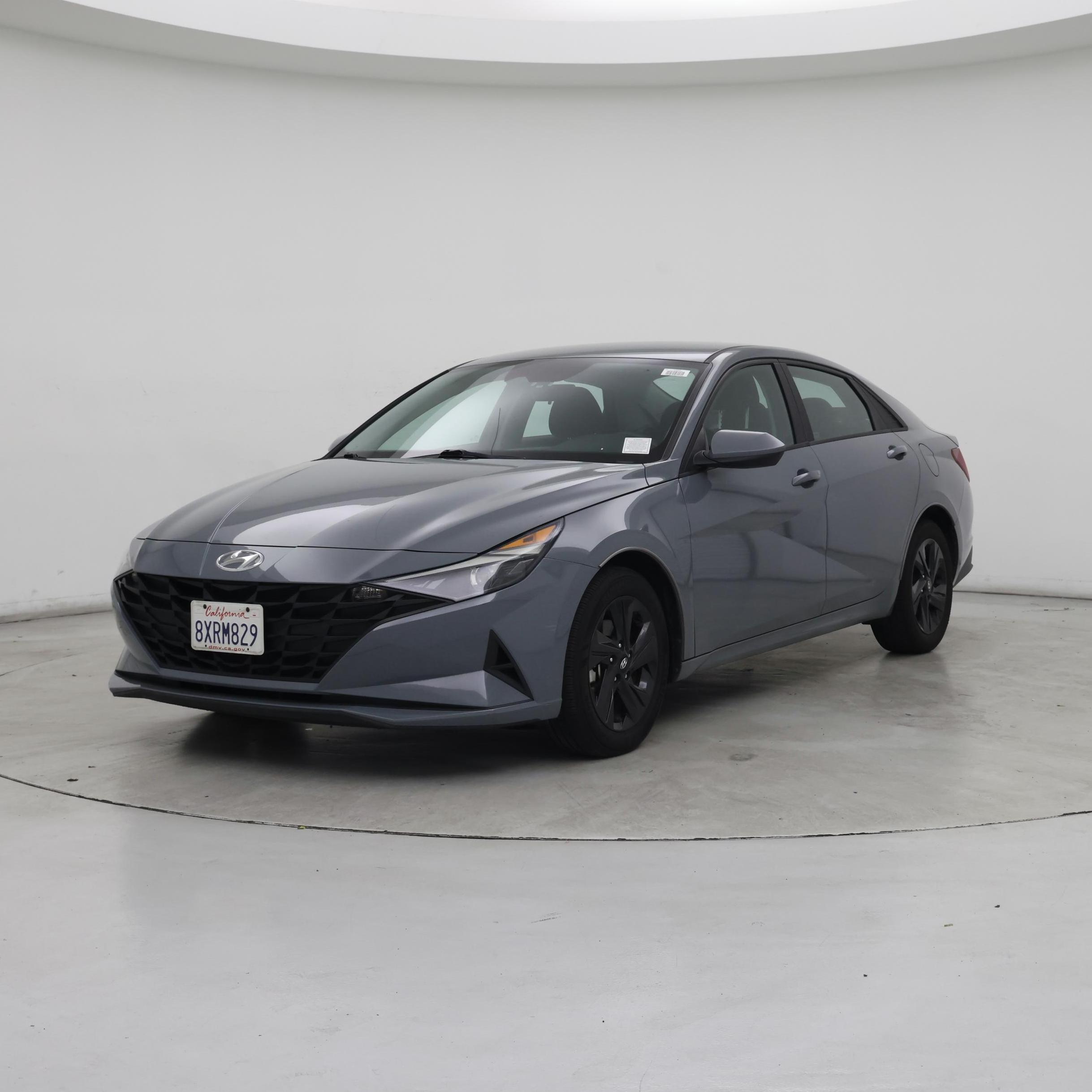 Thumbnail: 2022 Hyundai Elantra - 4