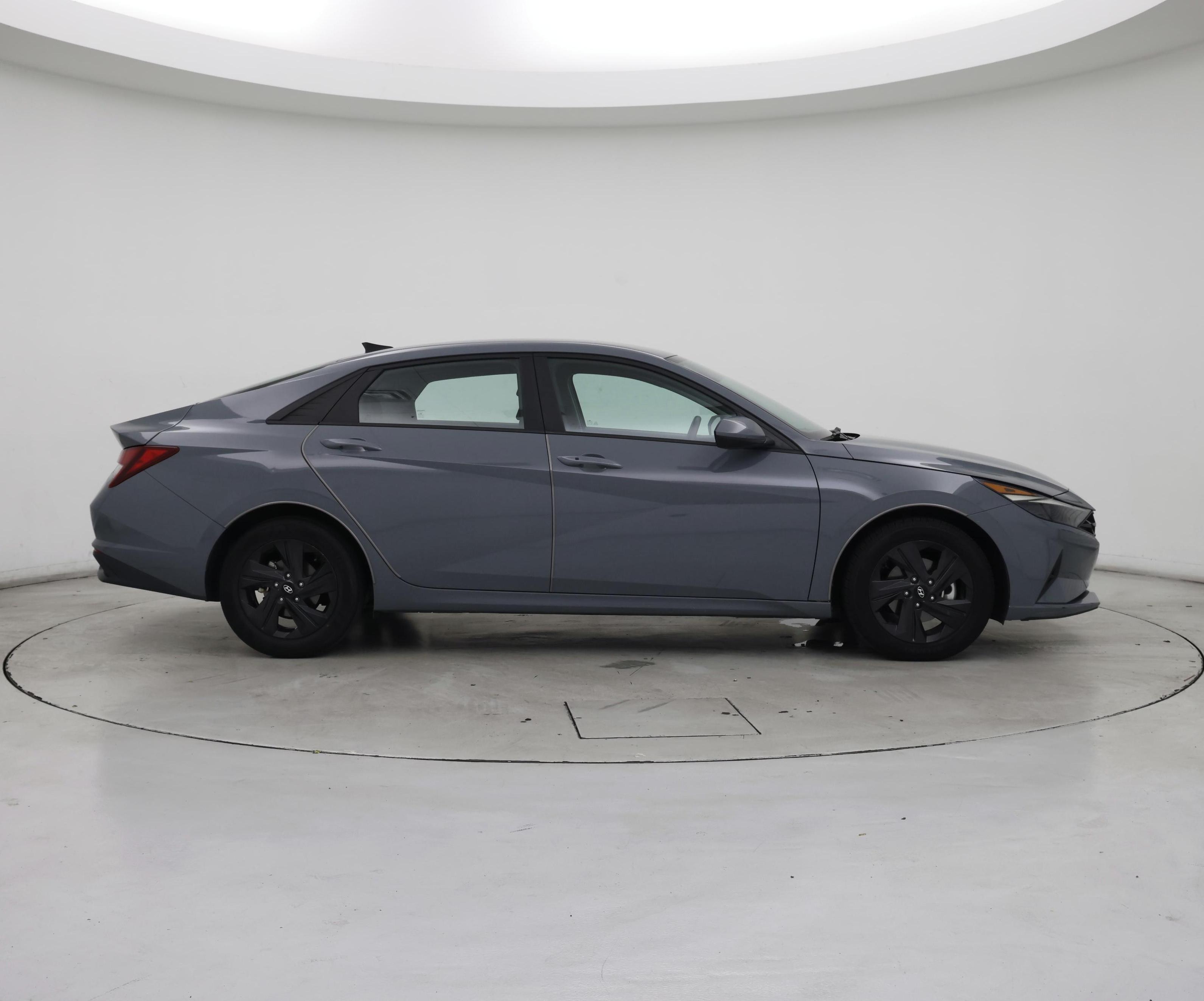 Thumbnail: 2022 Hyundai Elantra - 7