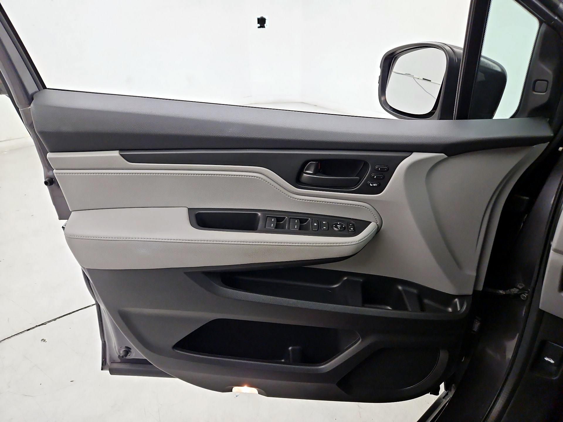 Thumbnail: 2020 Honda Odyssey - 12