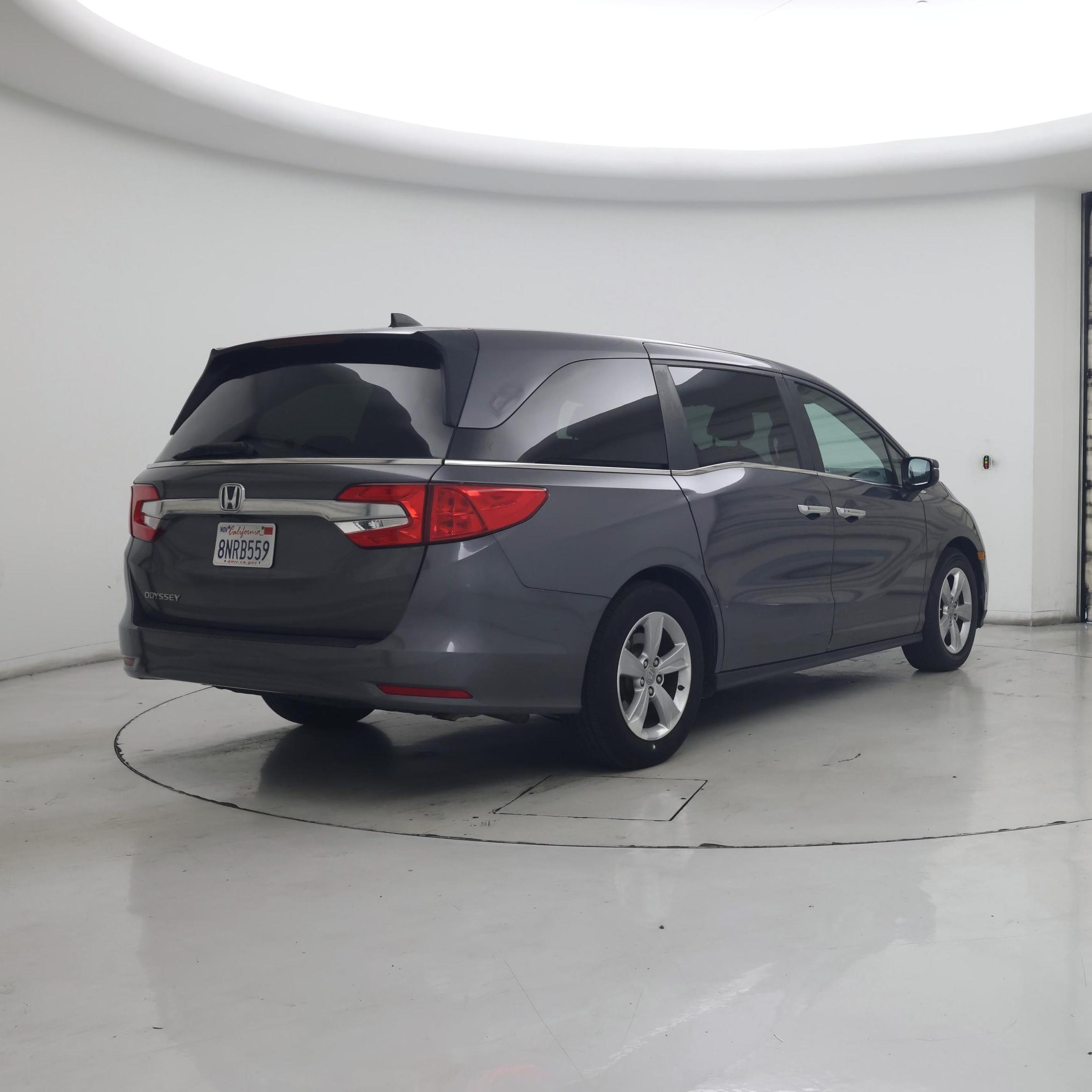 Thumbnail: 2020 Honda Odyssey - 8