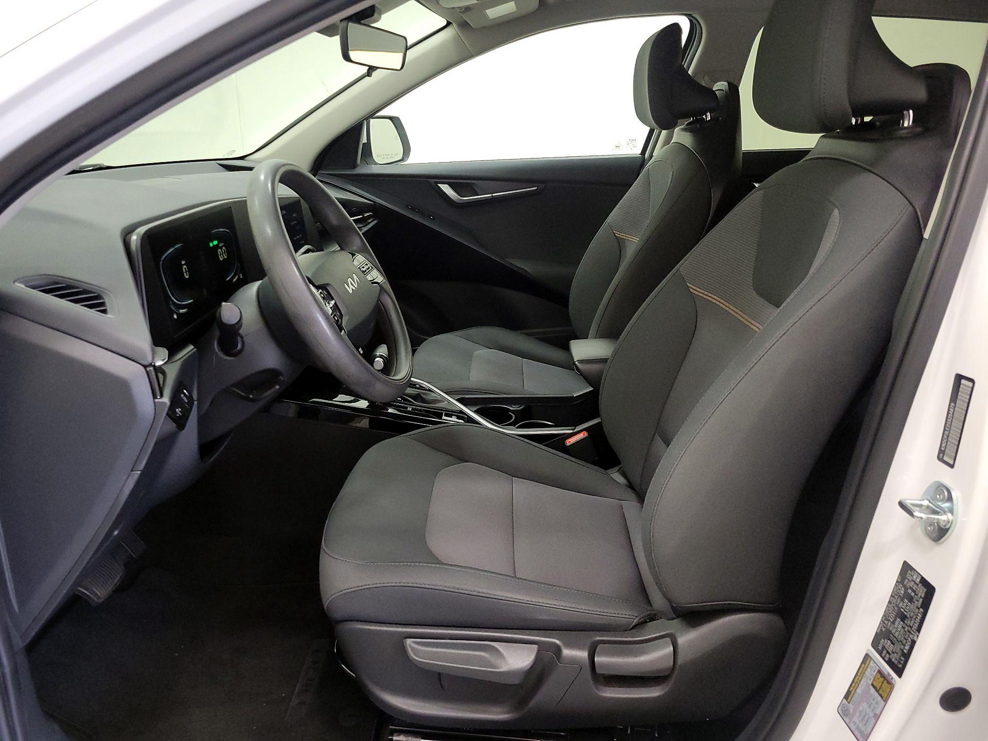 Thumbnail: 2025 Kia Niro - 11