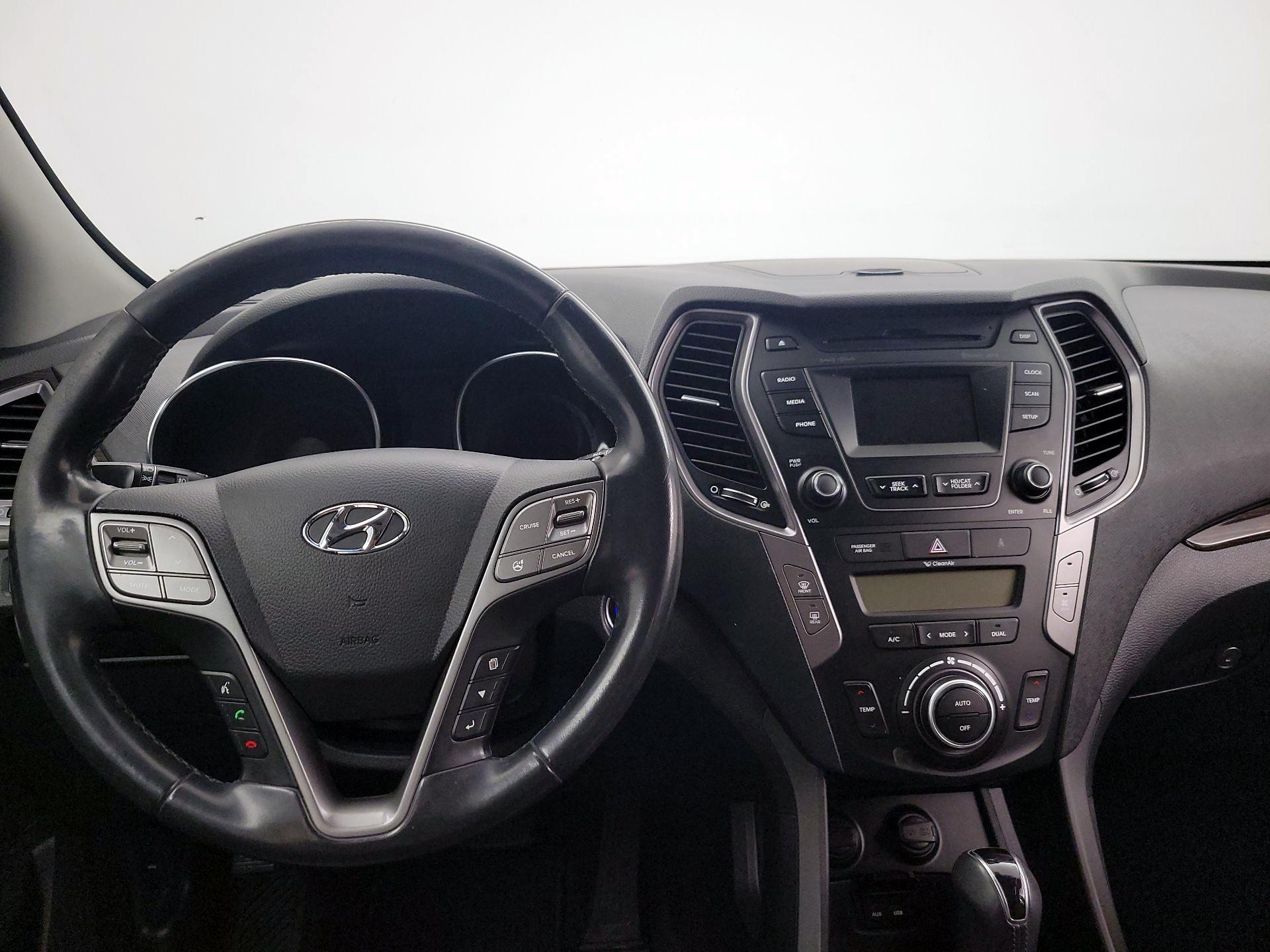 Thumbnail: 2014 Hyundai Santa Fe - 9