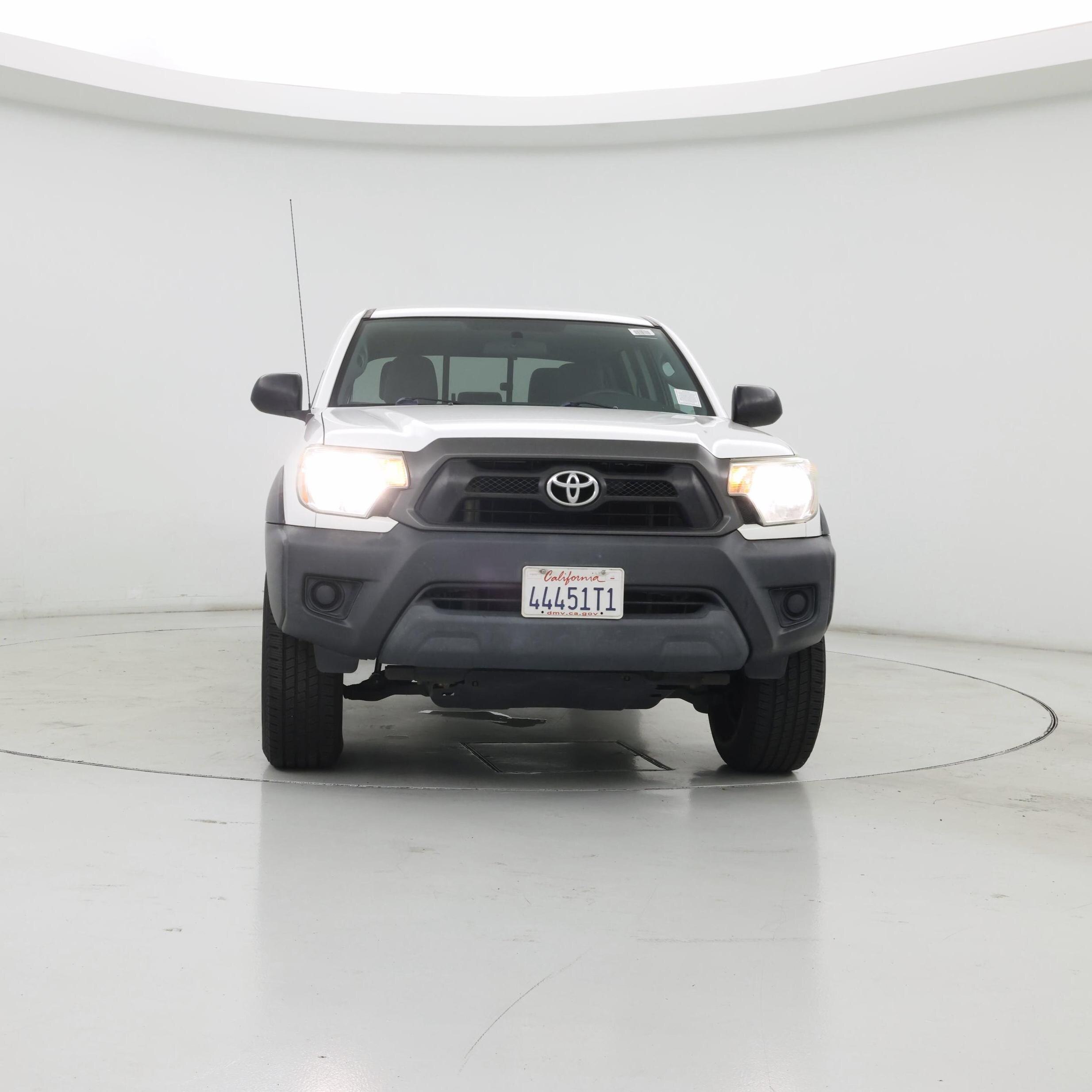 Thumbnail: 2015 Toyota Tacoma - 5