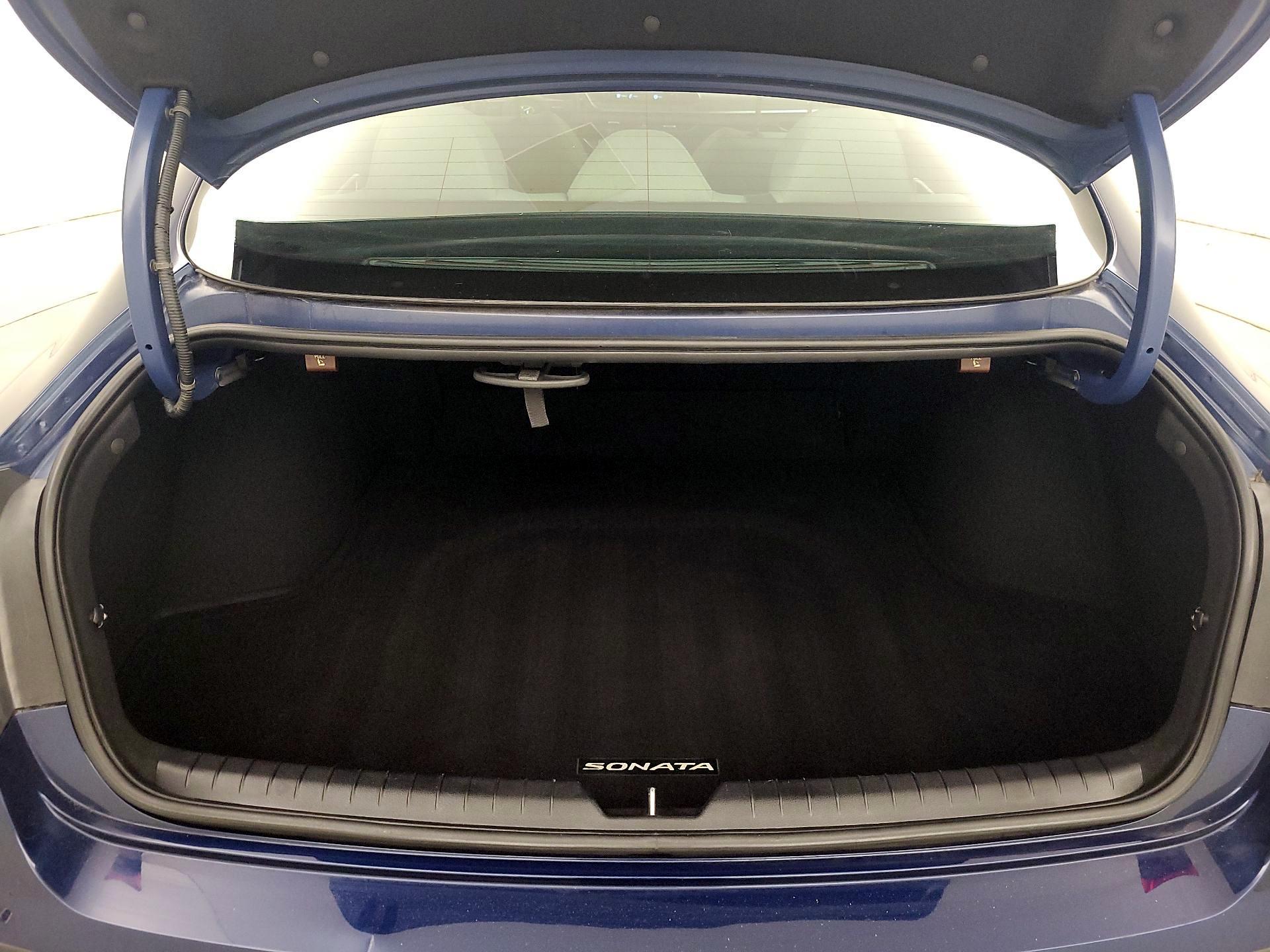 Thumbnail: 2021 Hyundai Sonata - 20