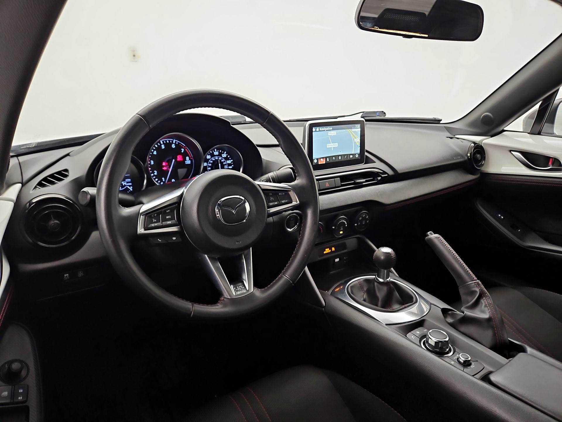 Thumbnail: 2016 Mazda MX-5 Miata - 9