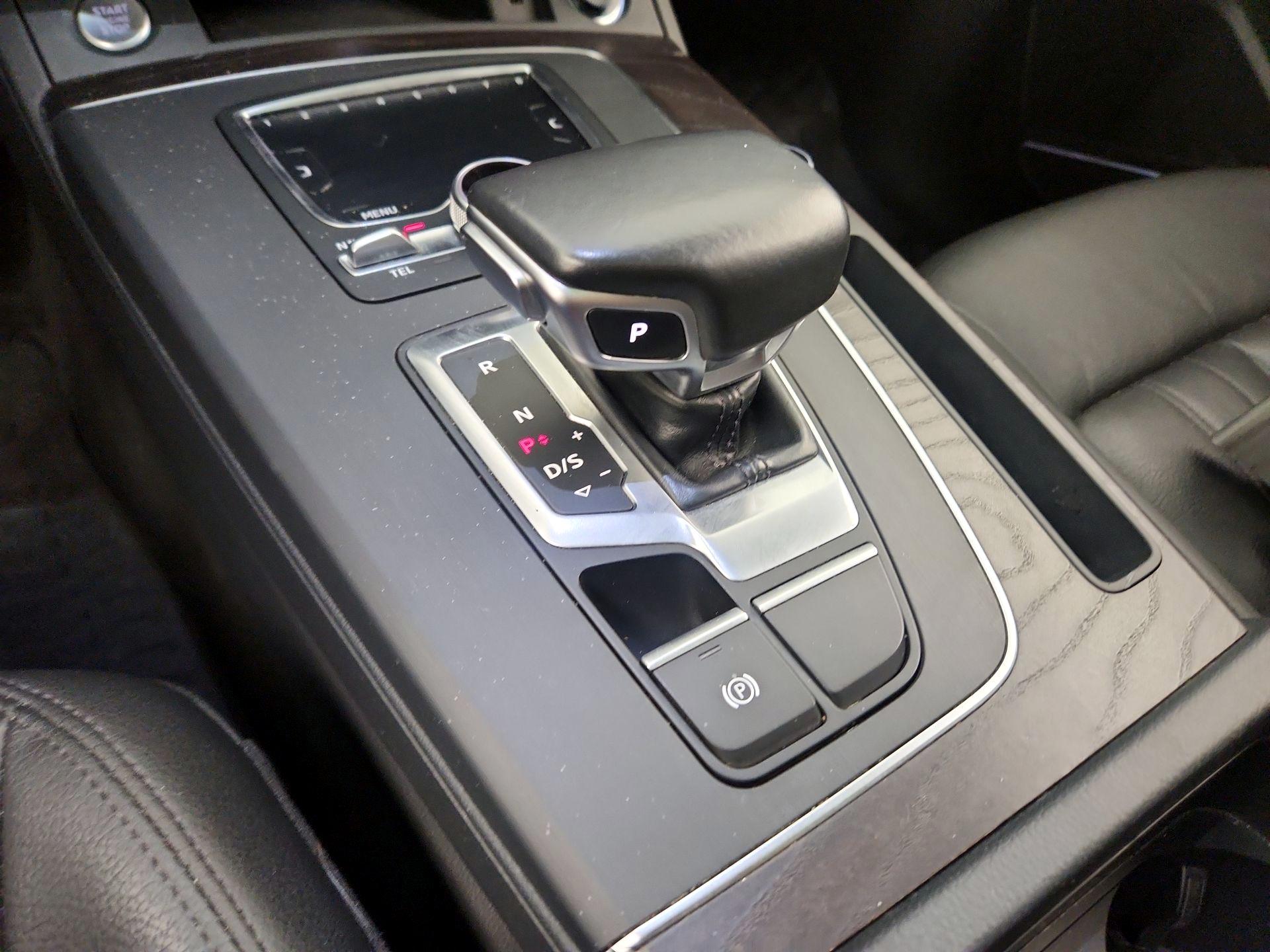 Thumbnail: 2018 Audi Q5 - 18