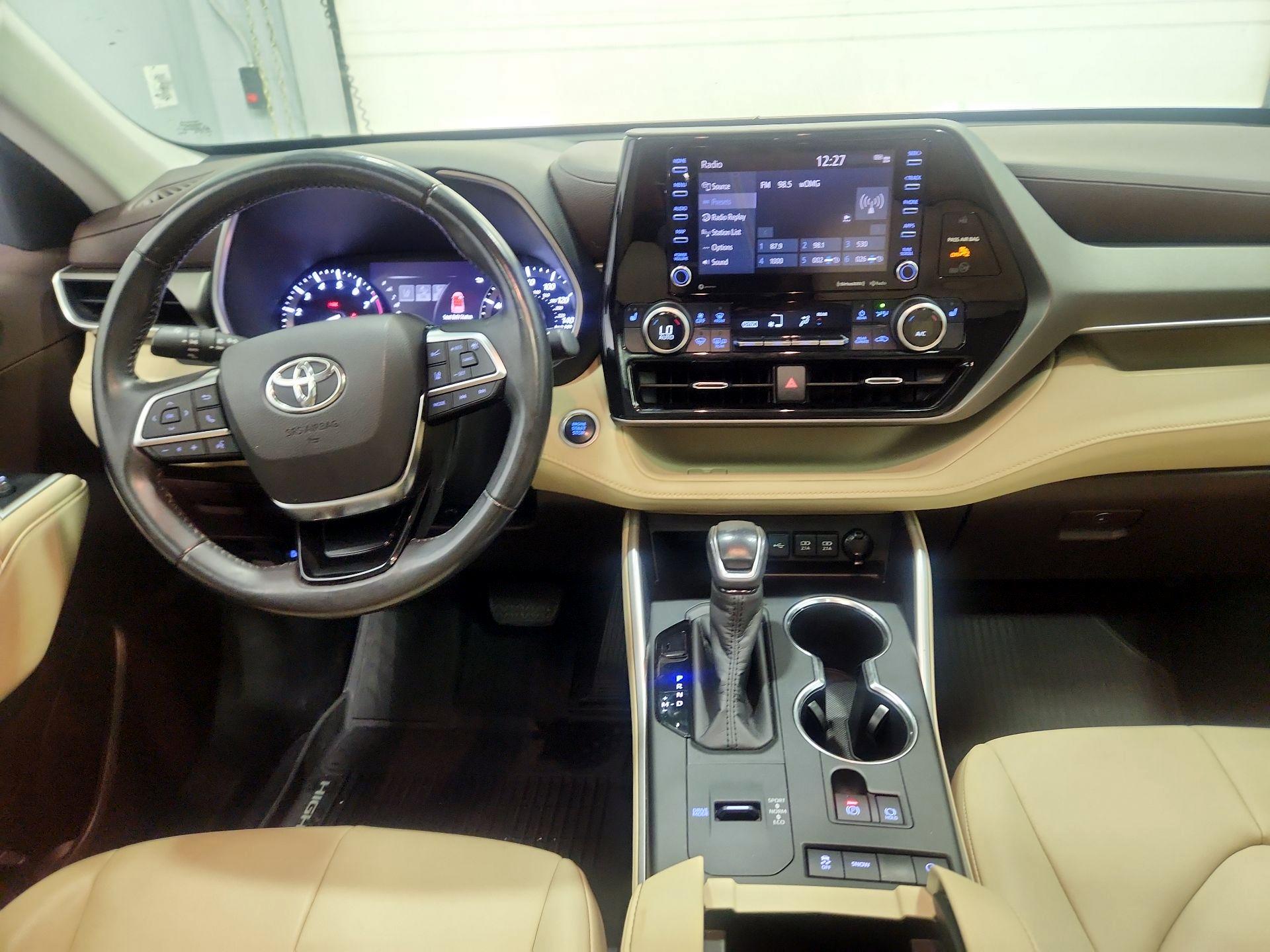 Thumbnail: 2020 Toyota Highlander - 9