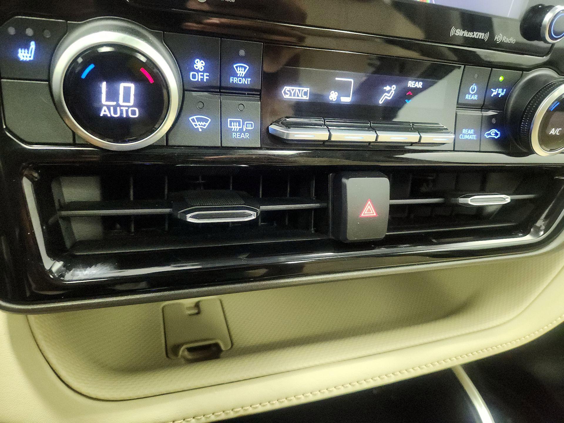Thumbnail: 2020 Toyota Highlander - 16