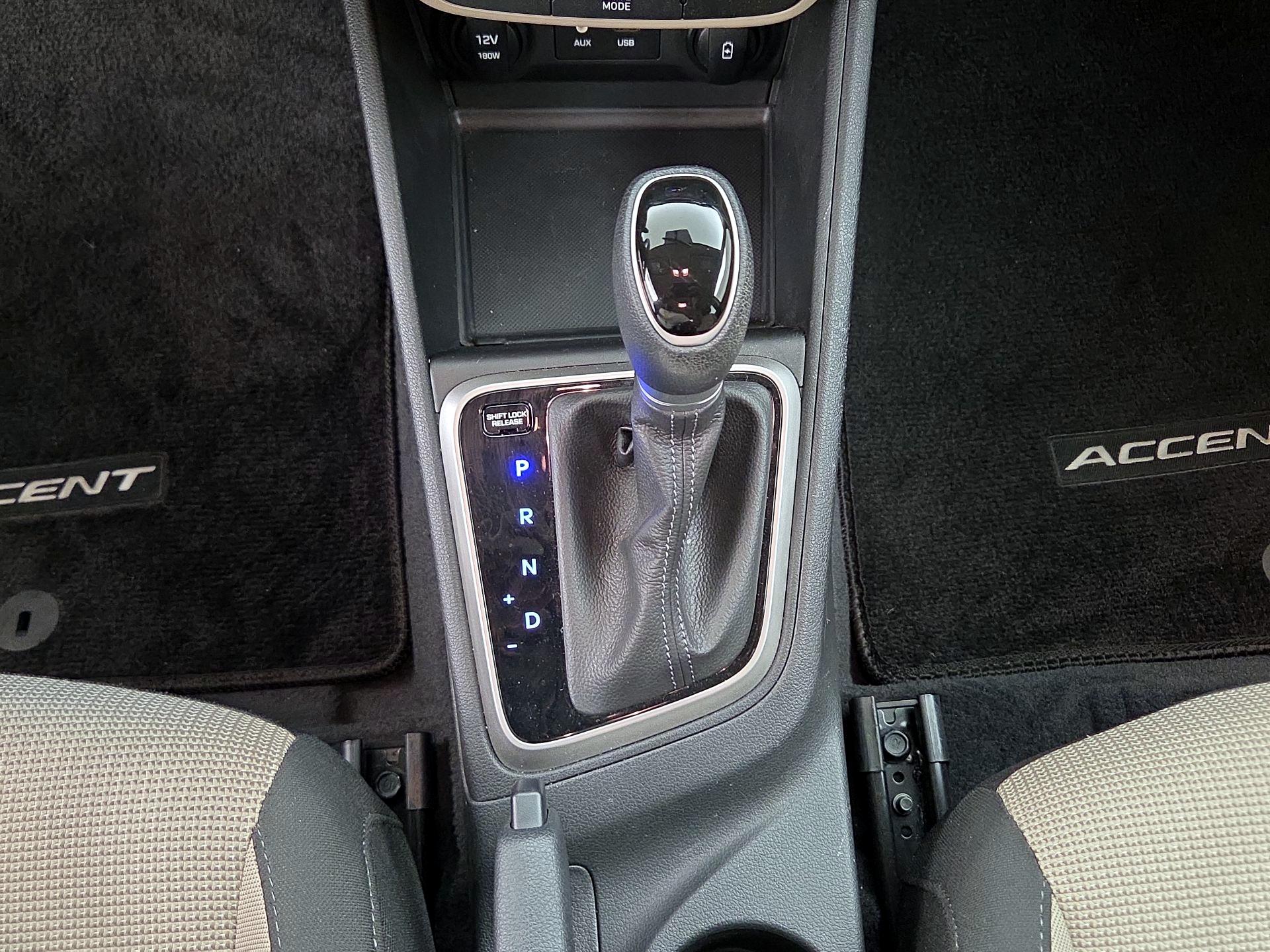 Thumbnail: 2022 Hyundai Accent - 17