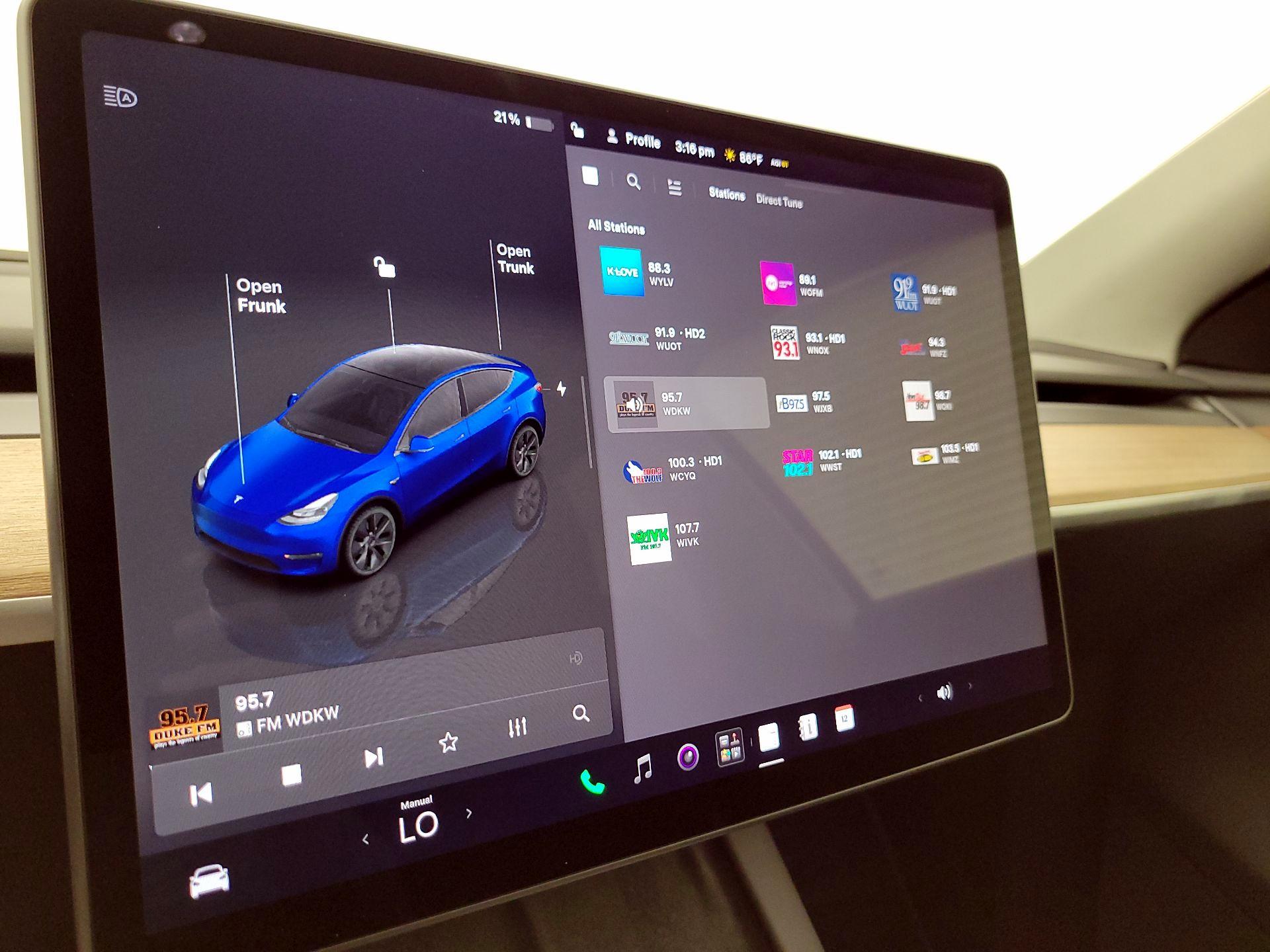 Thumbnail: 2024 Tesla Model Y - 15