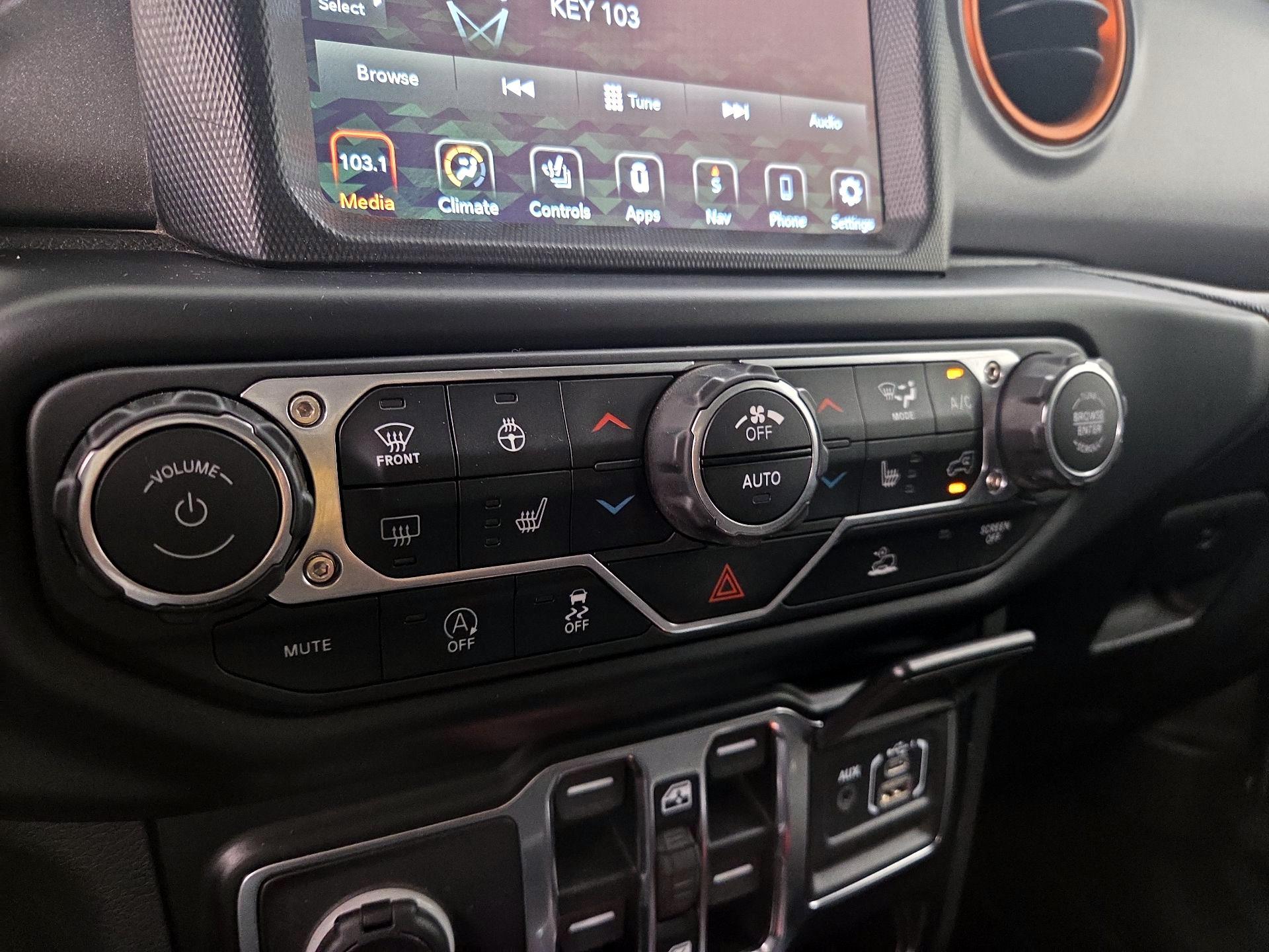 Thumbnail: 2022 Jeep Gladiator - 17