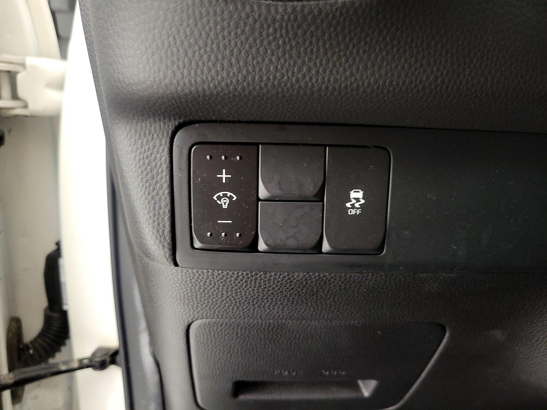 Thumbnail: 2016 Kia Soul - 13