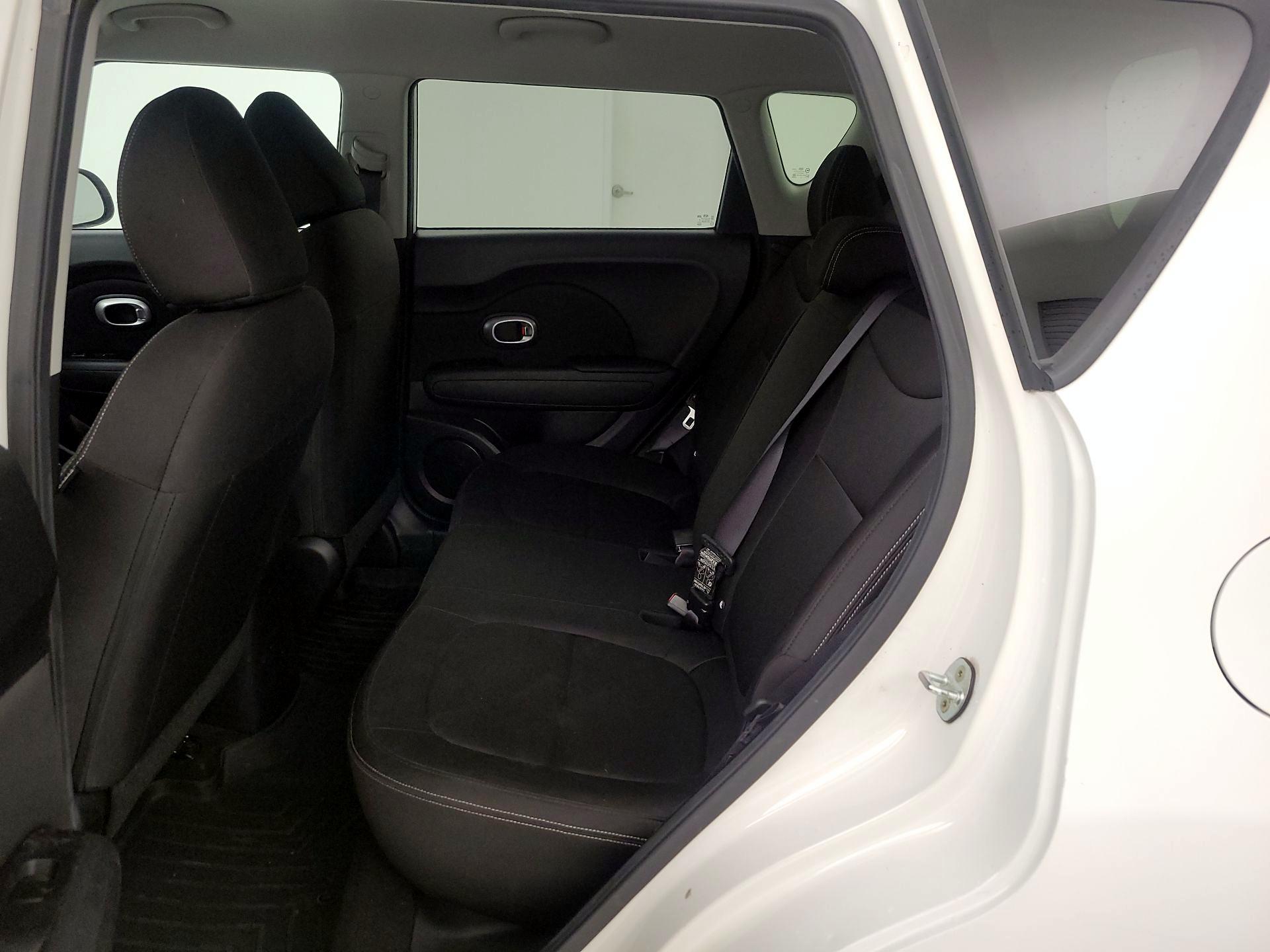 Thumbnail: 2016 Kia Soul - 19