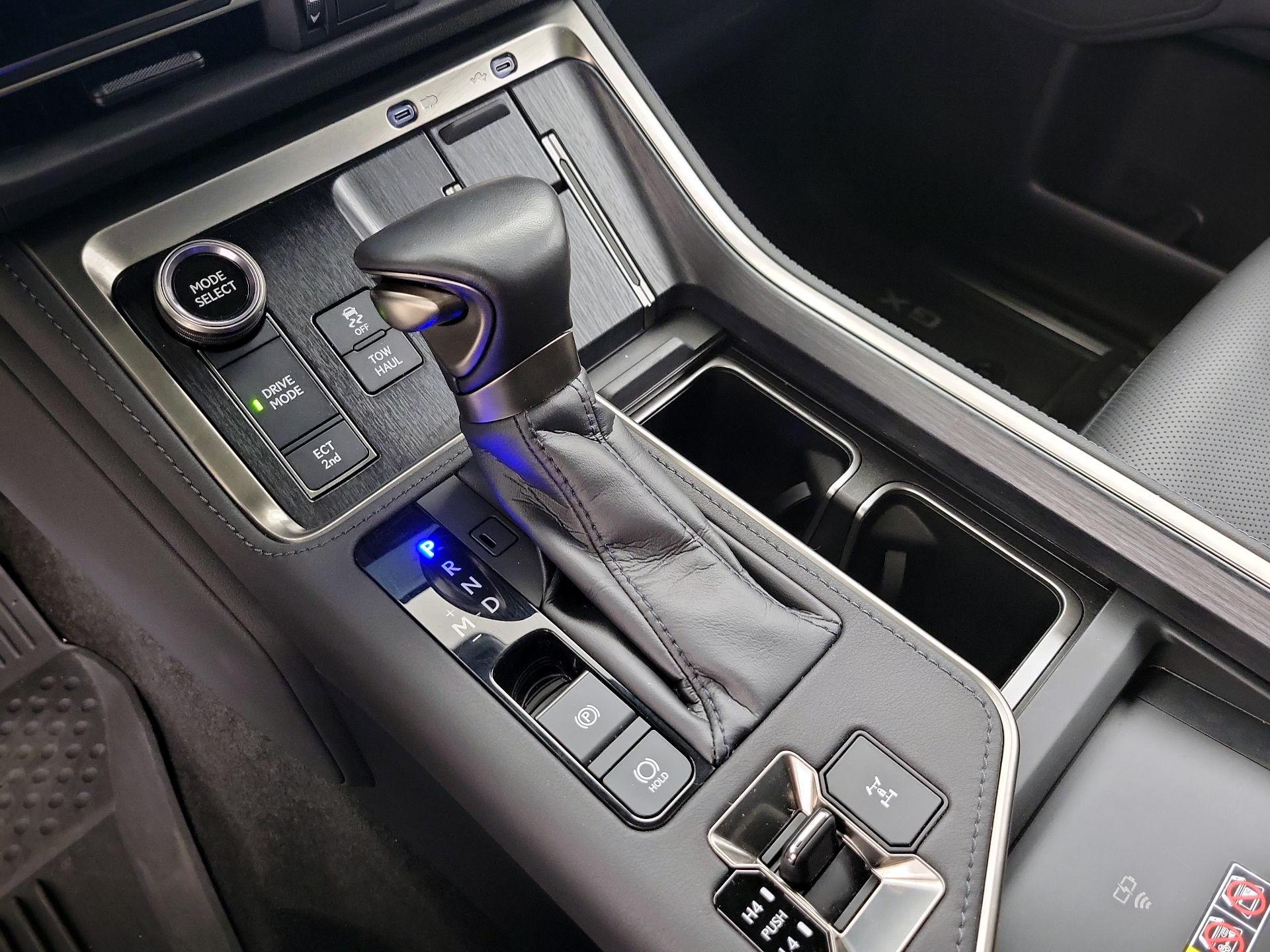 Thumbnail: 2024 Lexus GX - 17