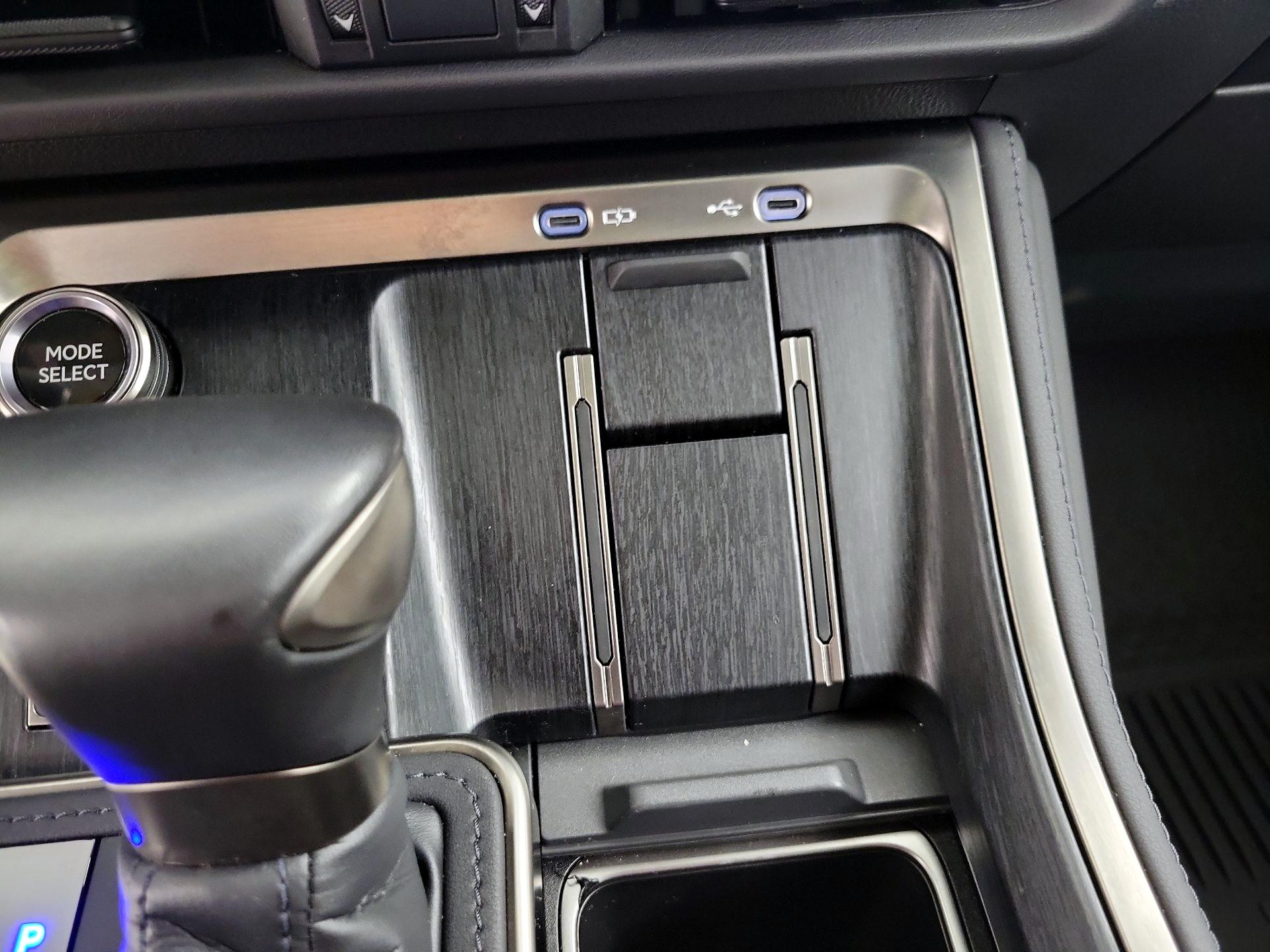 Thumbnail: 2024 Lexus GX - 18