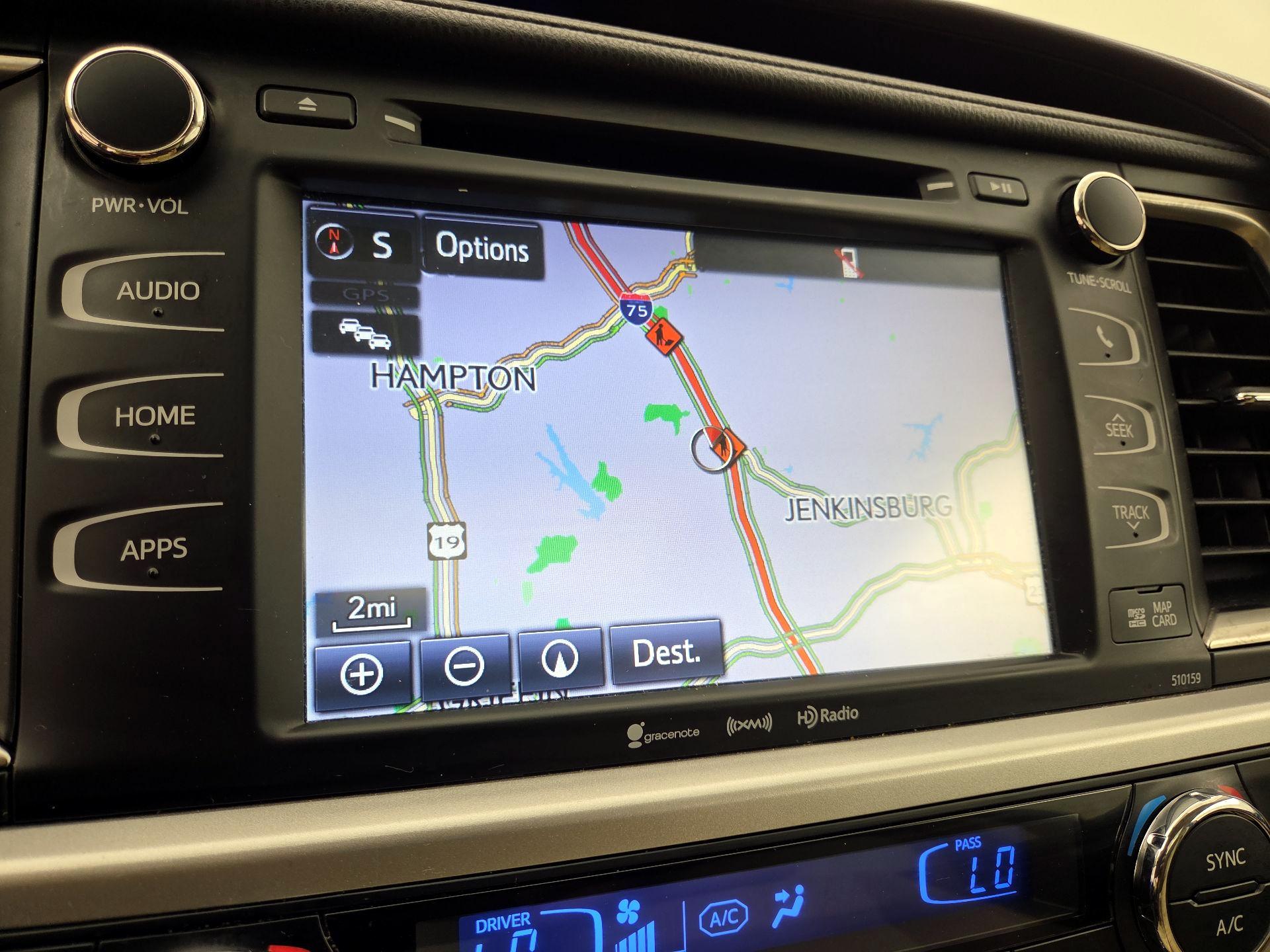 Thumbnail: 2016 Toyota Highlander - 14