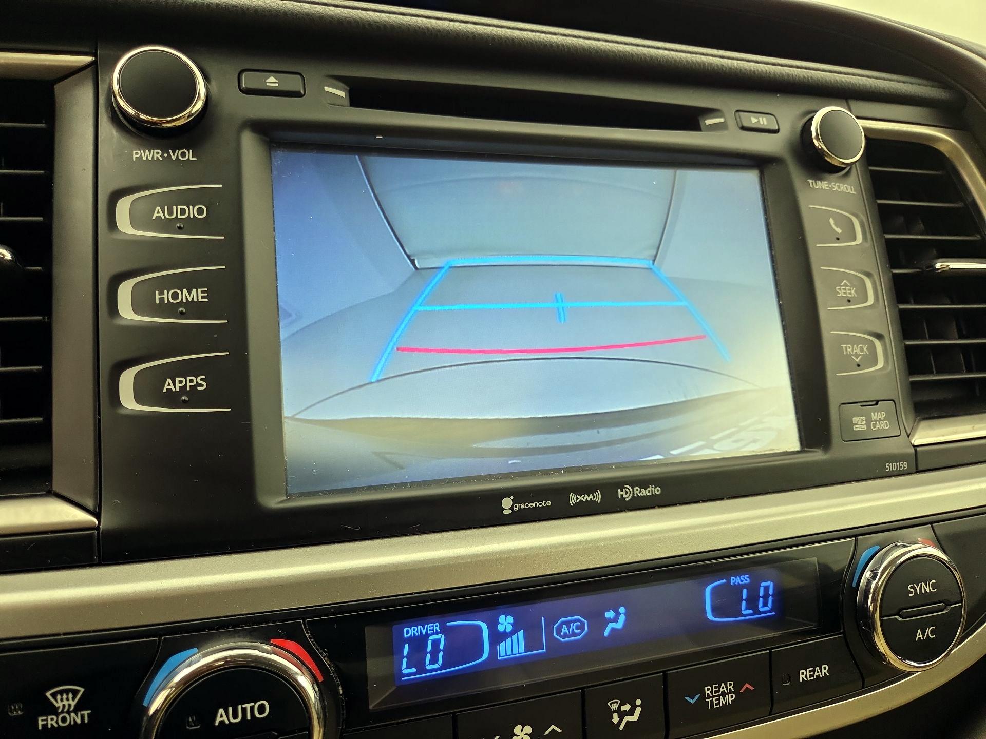 Thumbnail: 2016 Toyota Highlander - 15