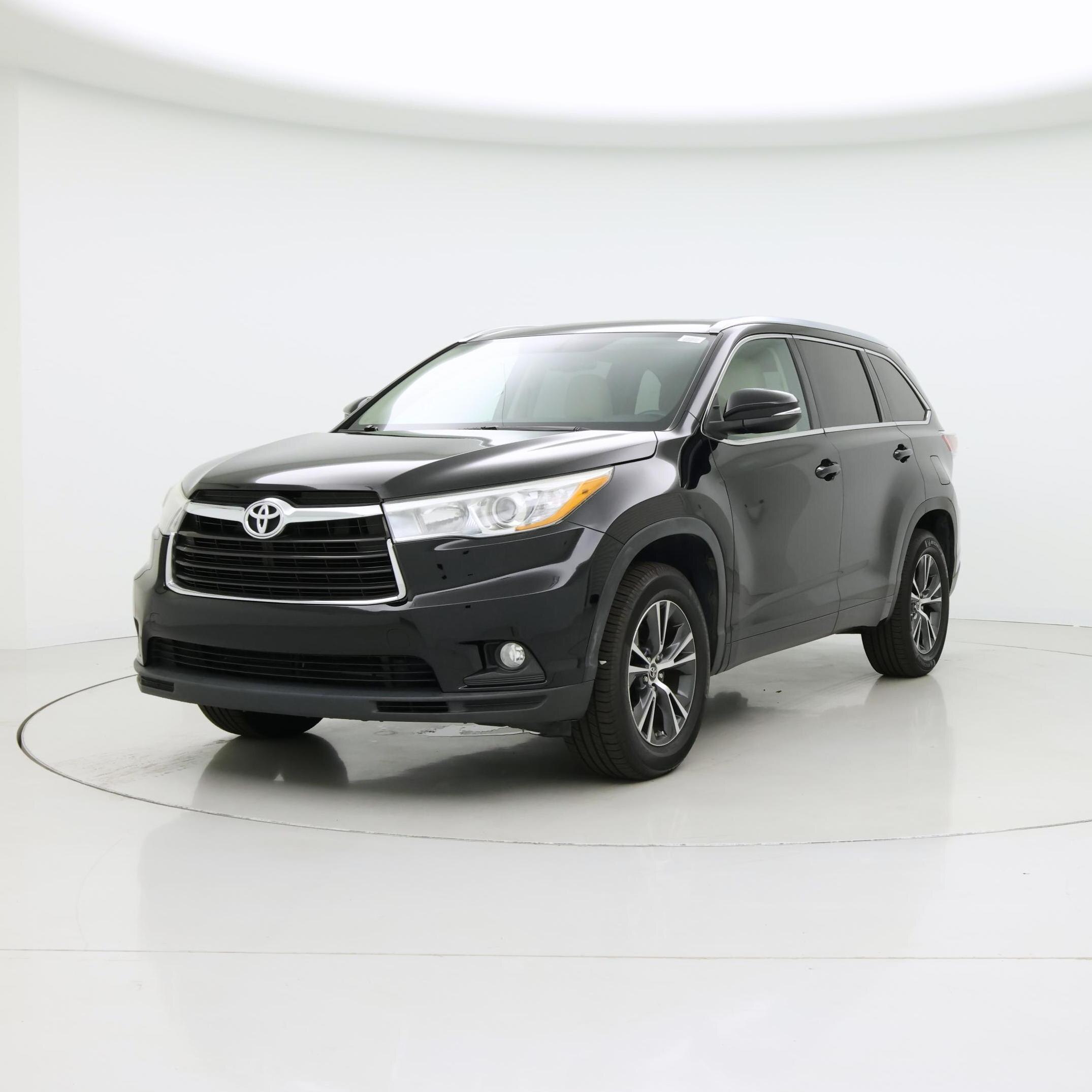 Thumbnail: 2016 Toyota Highlander - 4