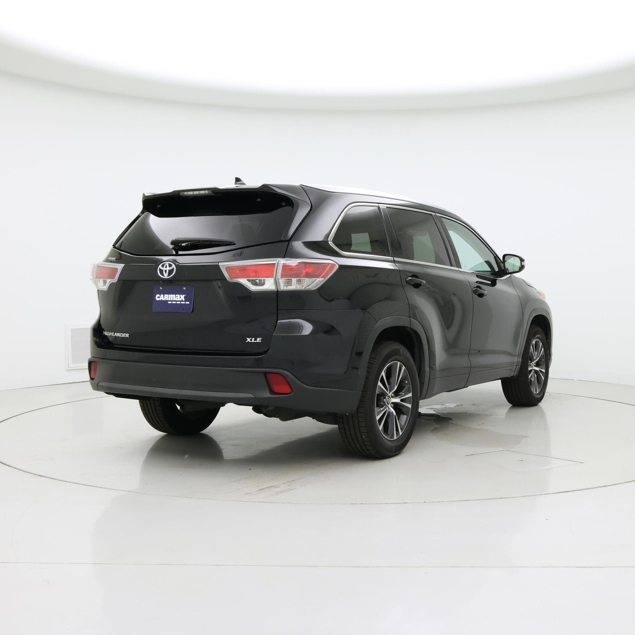 Thumbnail: 2016 Toyota Highlander - 8