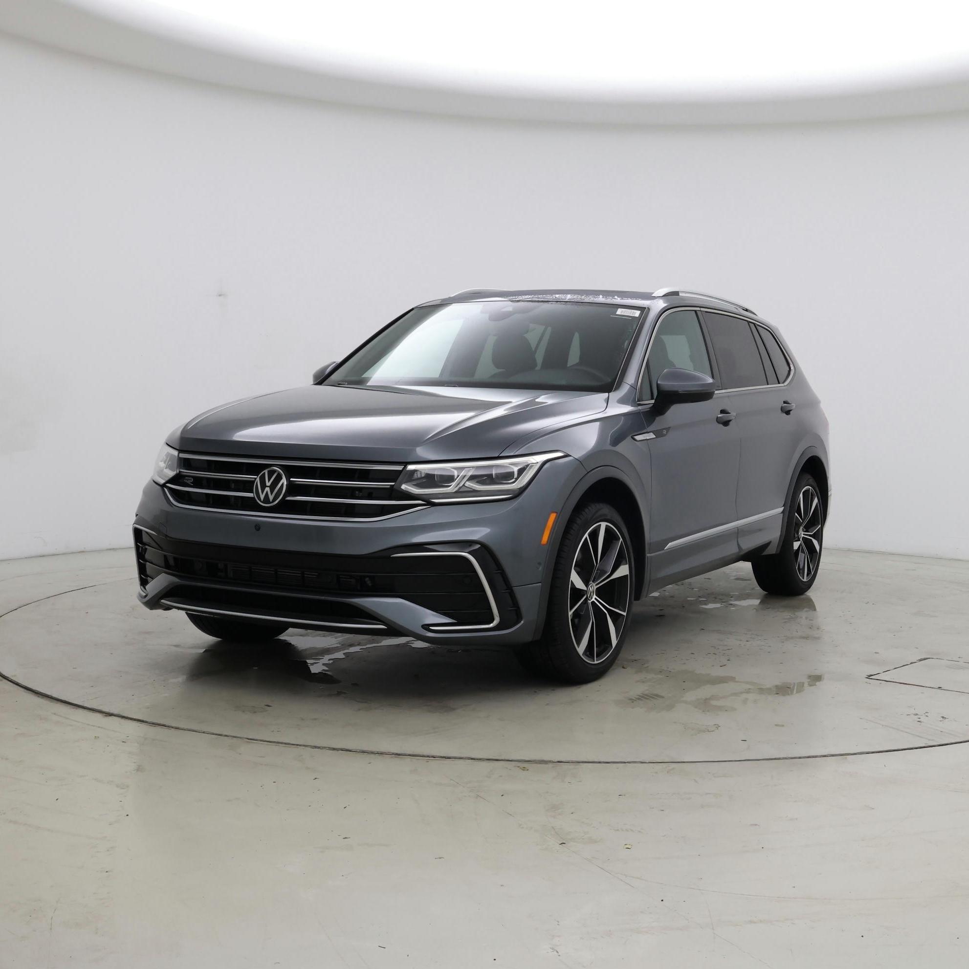 Thumbnail: 2022 Volkswagen Tiguan - 4