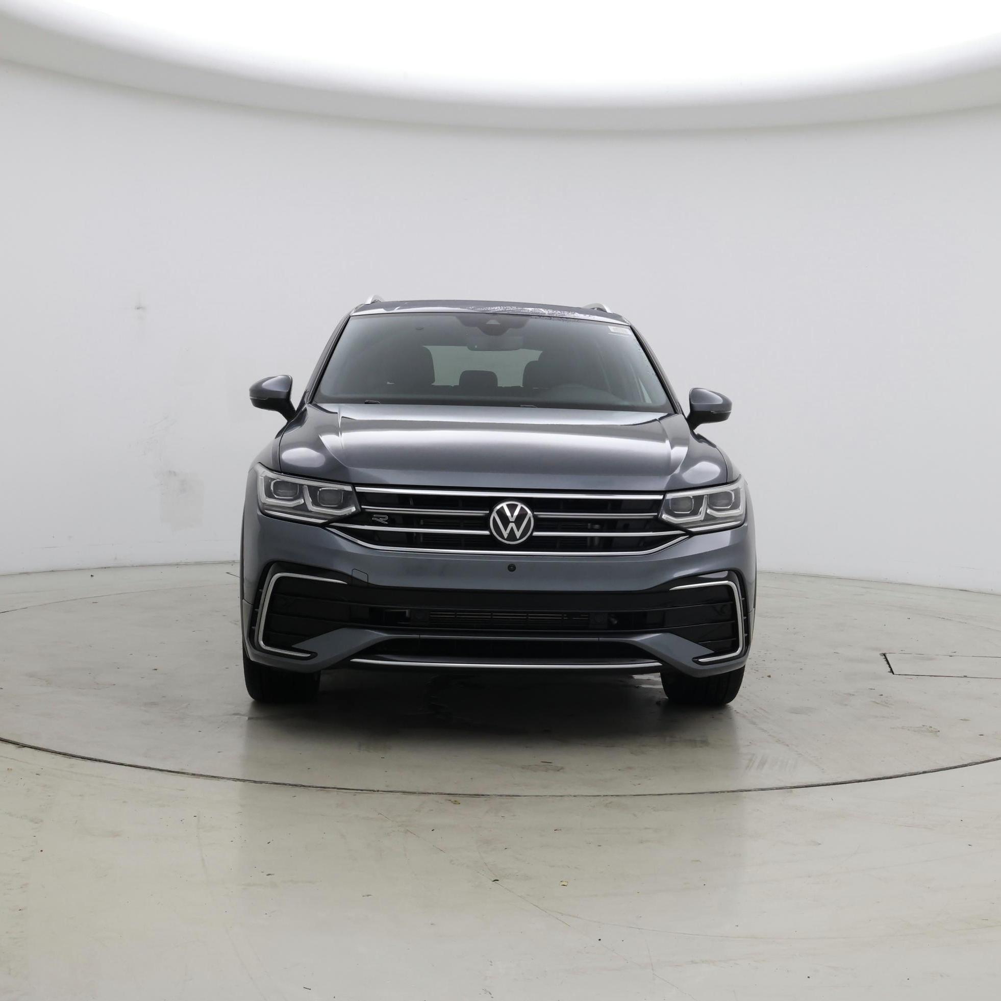 Thumbnail: 2022 Volkswagen Tiguan - 5
