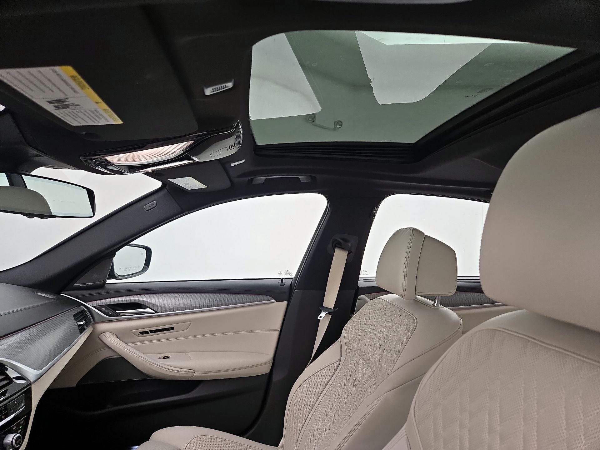 Thumbnail: 2019 BMW 5 Series - 20