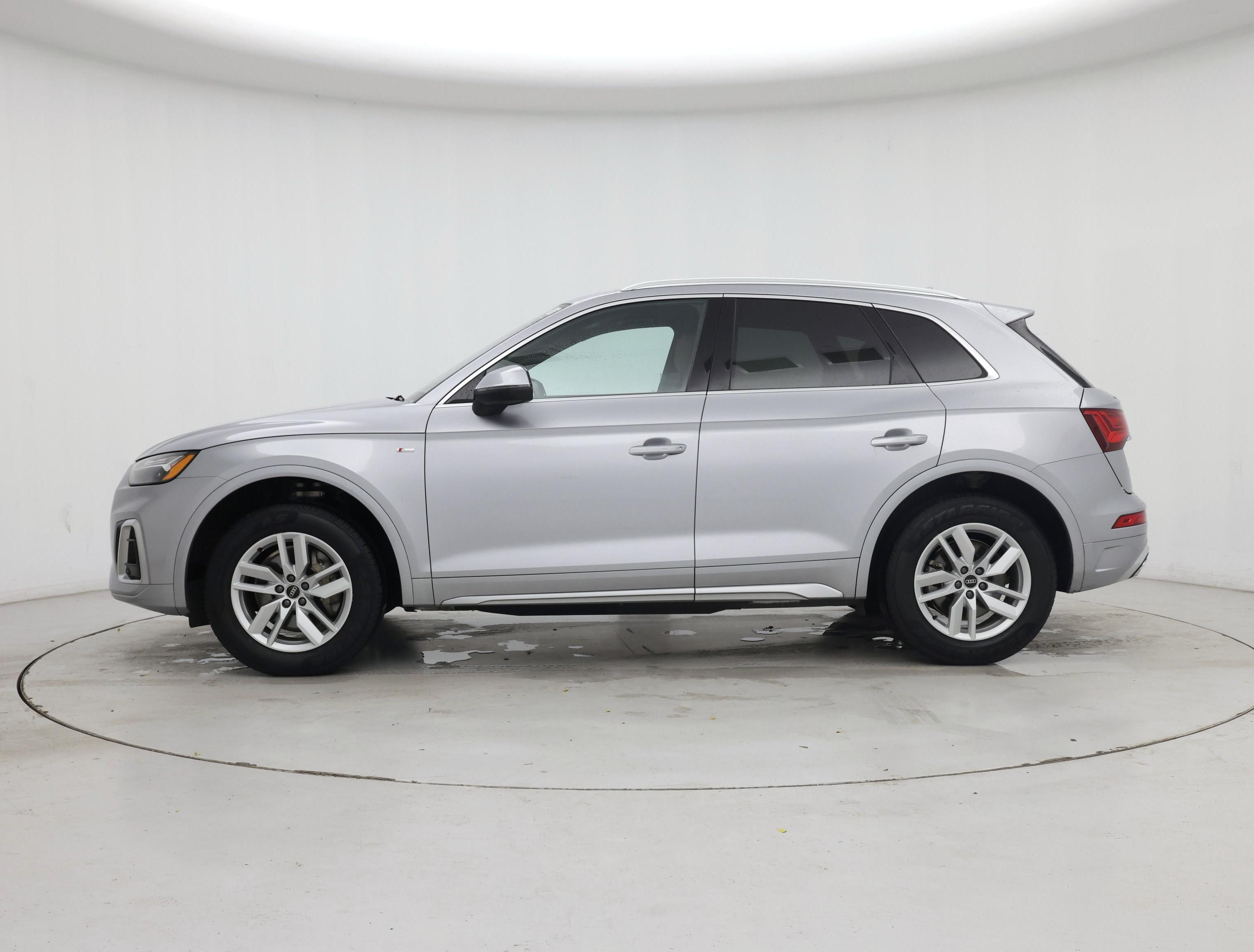 Thumbnail: 2022 Audi Q5 - 3