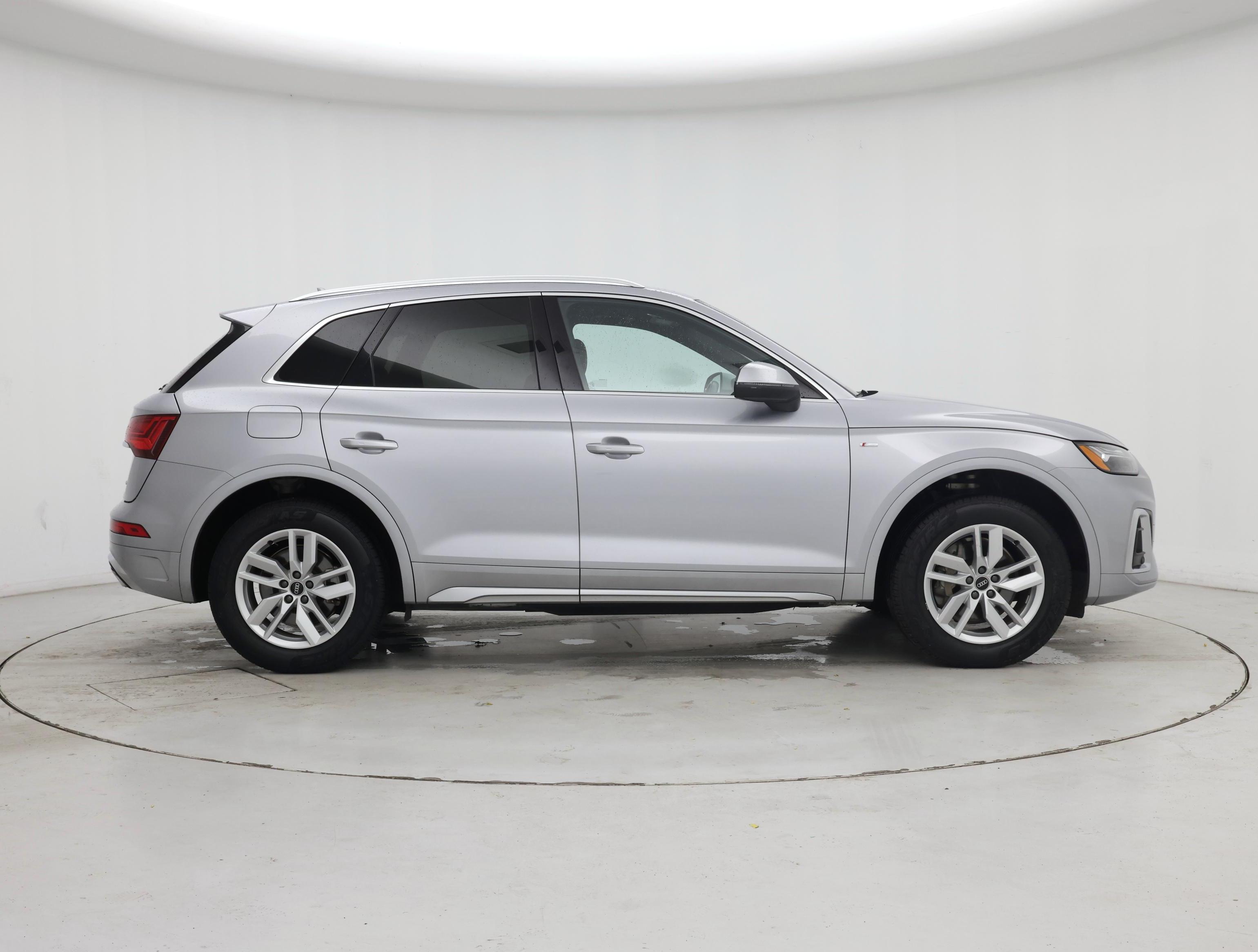 Thumbnail: 2022 Audi Q5 - 7