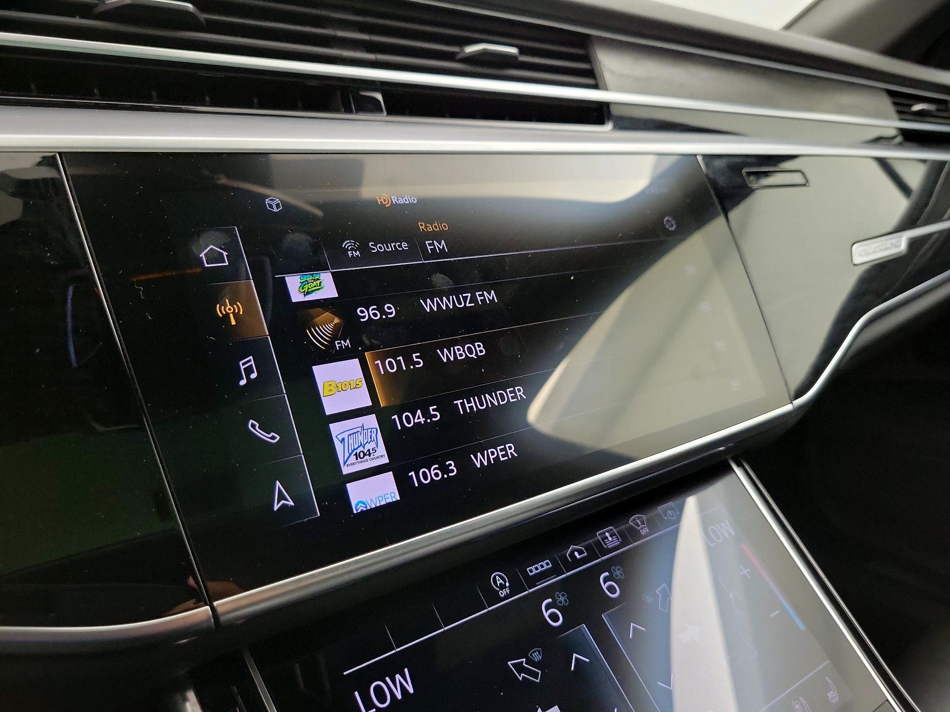 Thumbnail: 2022 Audi A8 - 16