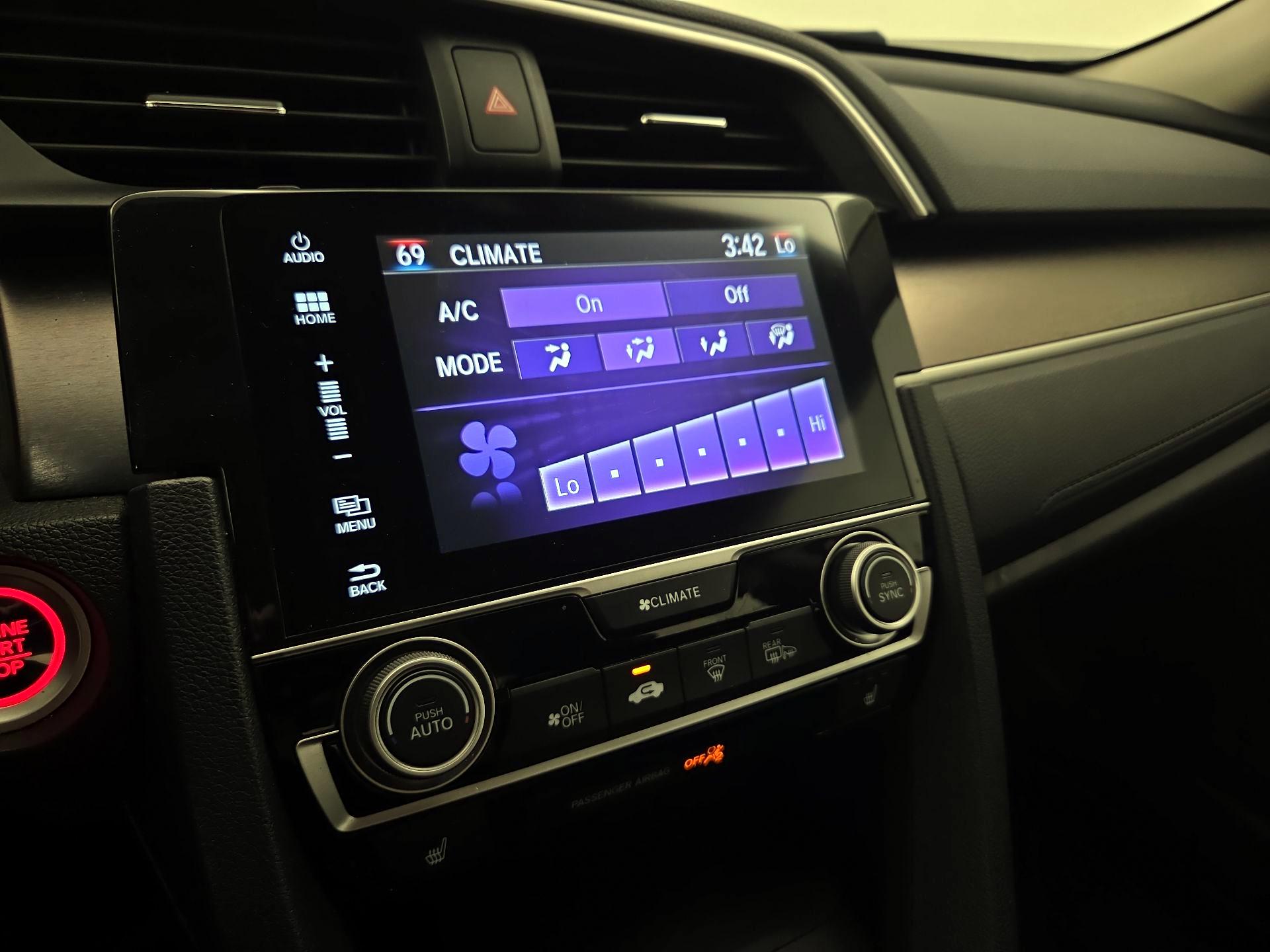 Thumbnail: 2017 Honda Civic - 16