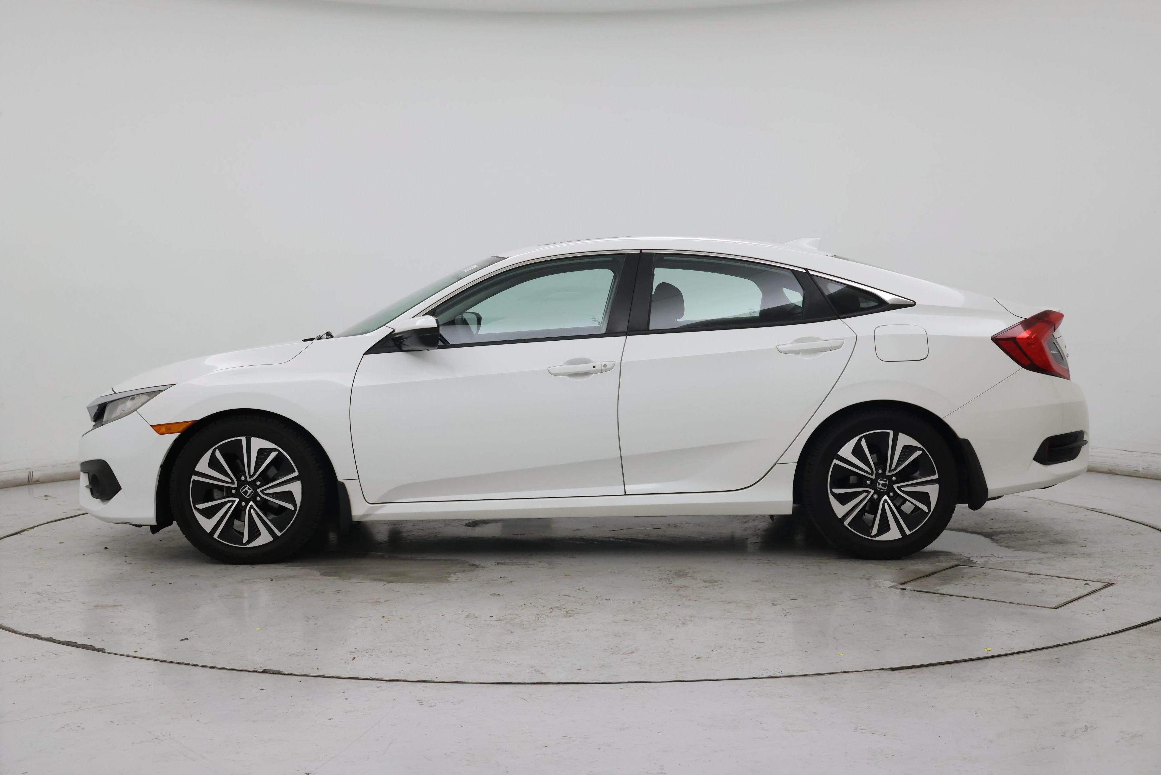 Thumbnail: 2017 Honda Civic - 3