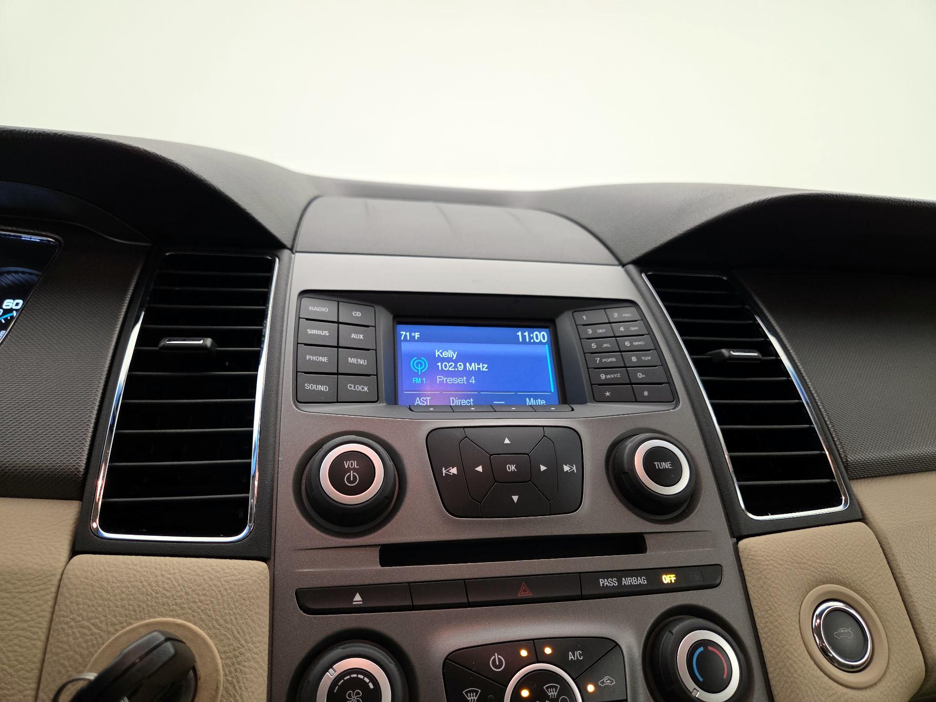 Thumbnail: 2017 Ford Taurus - 15