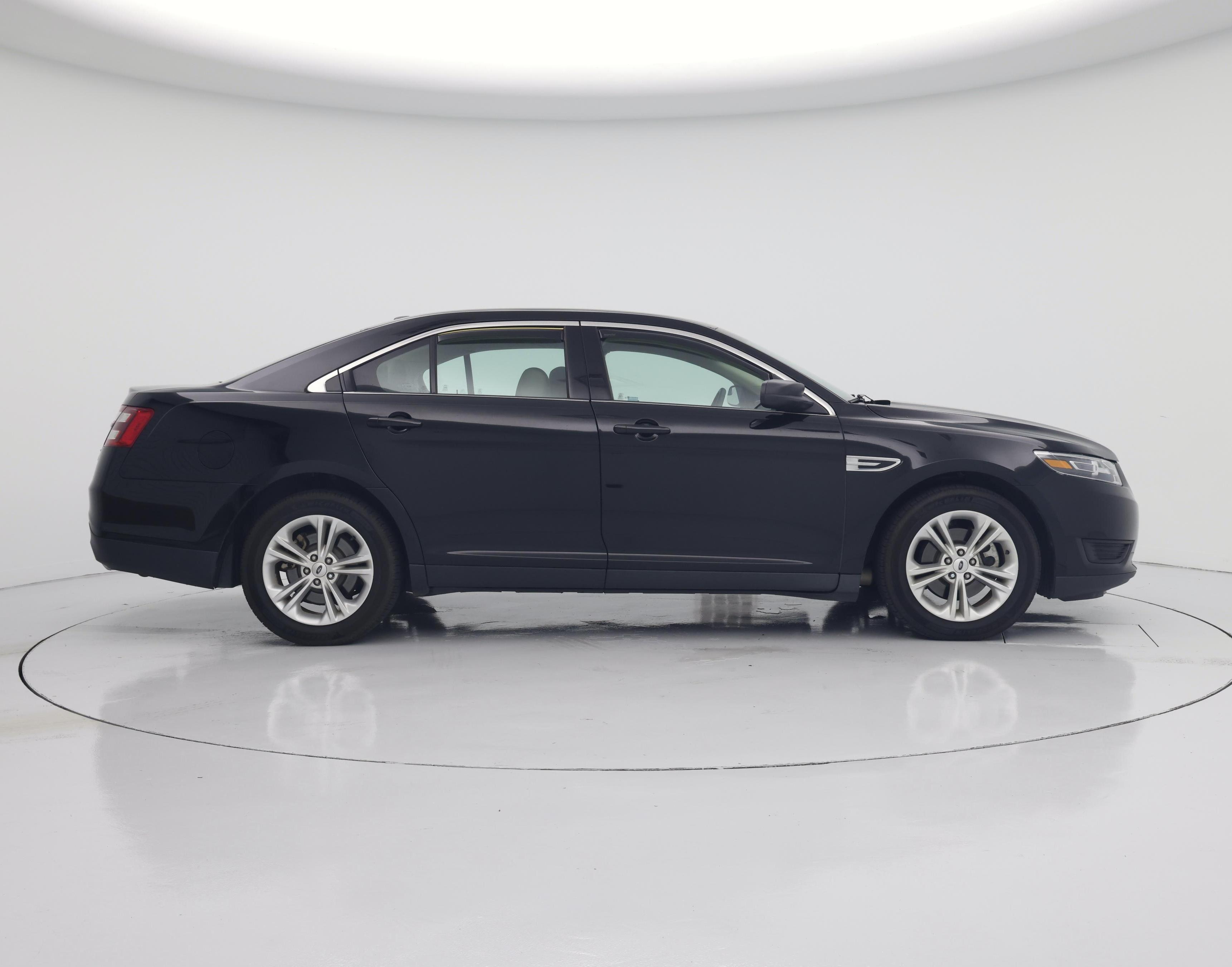 Thumbnail: 2017 Ford Taurus - 7