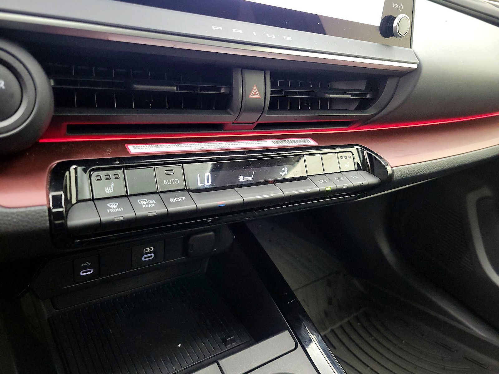 2024 Toyota Prius Prime XSE - Photo 18