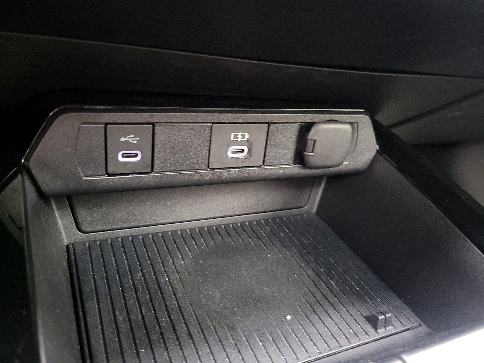 2024 Toyota Prius Prime XSE - Photo 20