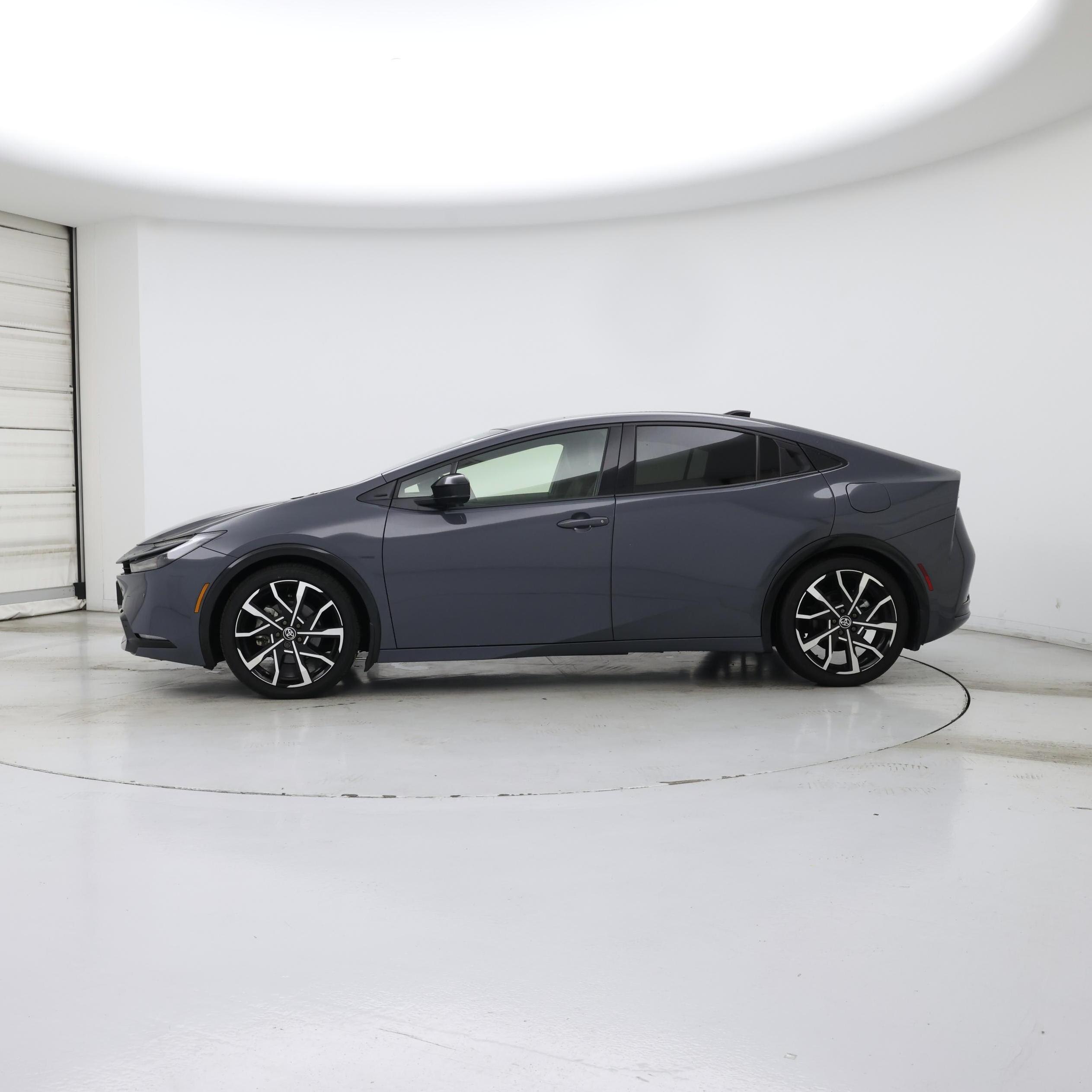 Thumbnail: 2024 Toyota Prius Prime - 3