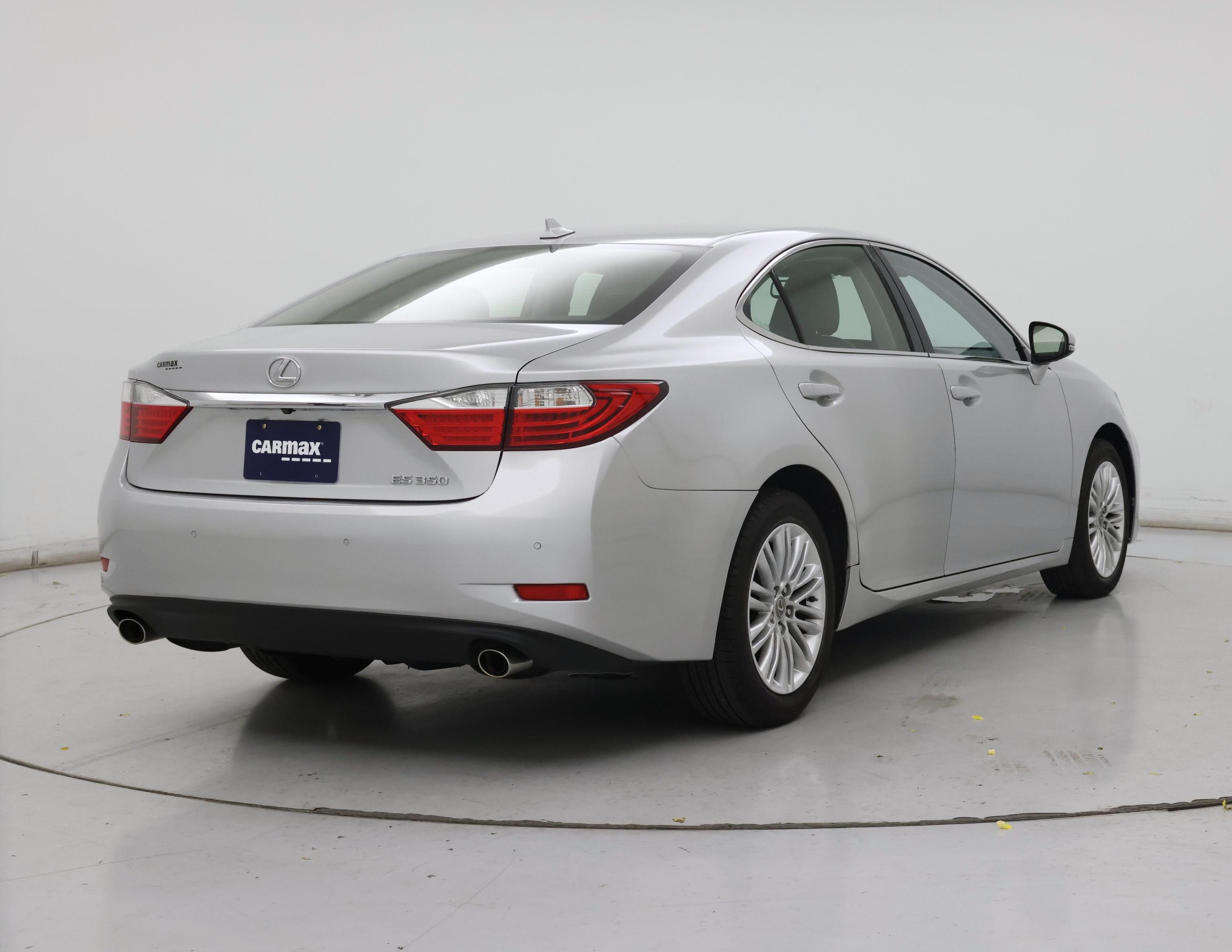 Thumbnail: 2014 Lexus ES - 8